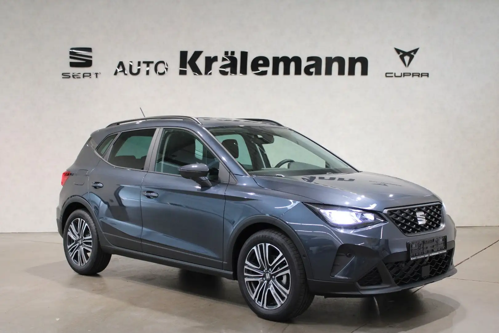 SEAT Arona 1,0 TSI DSG Road Edition*Navi*LED*Kamera* Grau - 1