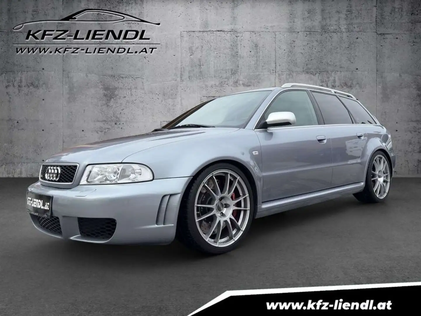 Audi RS4 Avant 2.7 B-Turbo 700PS Silber - 1