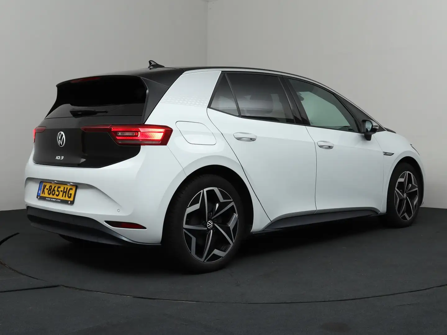 Volkswagen ID.3 First Plus 58 kWh SoH 94,1% | ACC | LED | Navigati Белый - 2