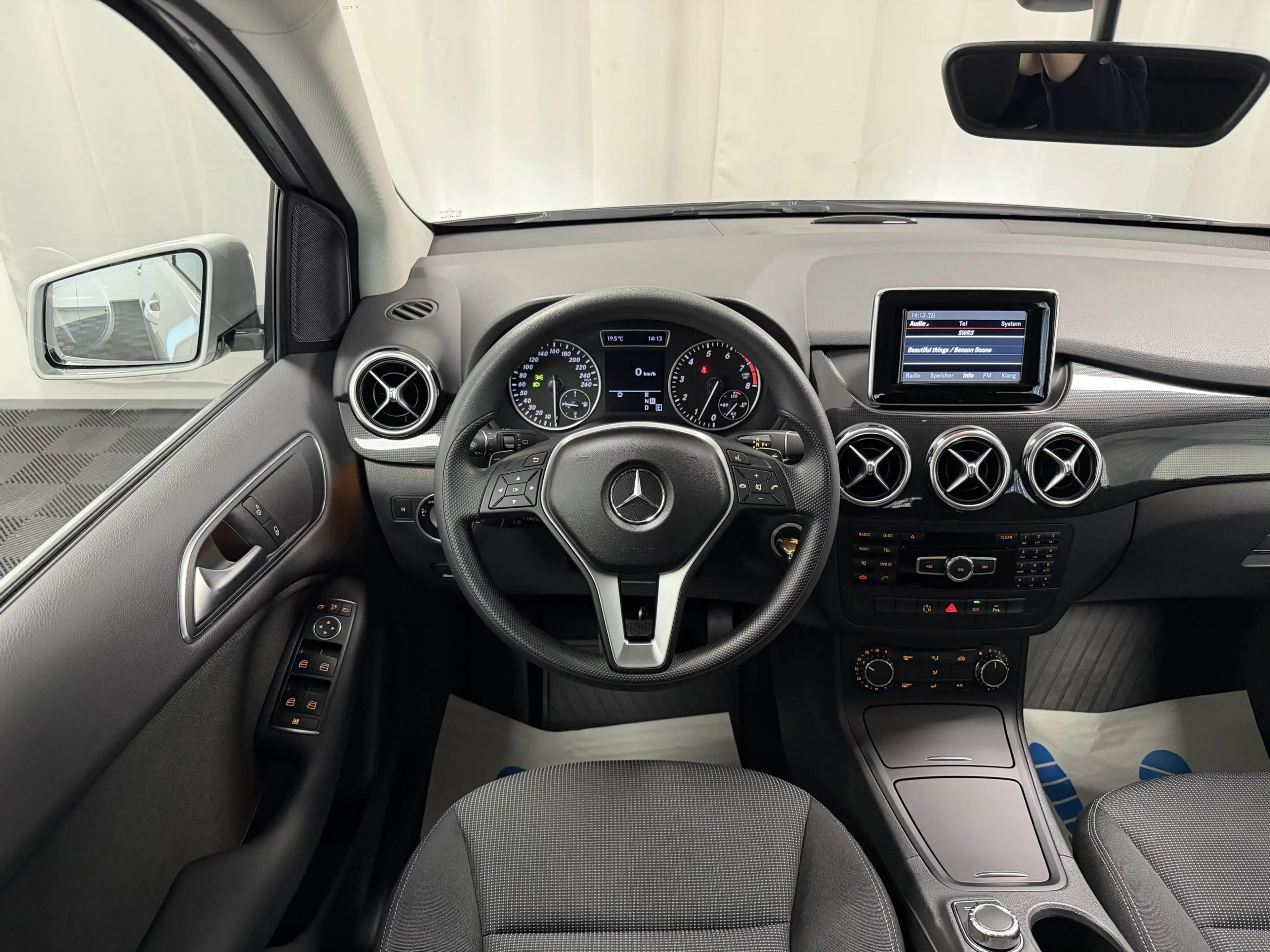 Mercedes-Benz B 180 BlueEff. Automatik Einparkhilfe Bi-Xenon — photo 13