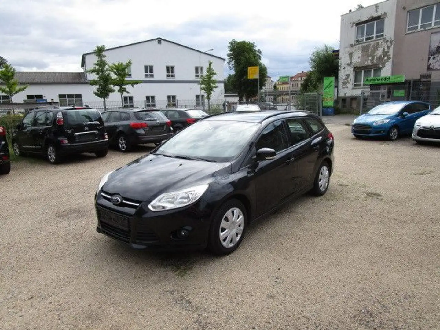 Ford Focus Turnier Trend Klimaauto. Navi. 4xAlu Euro5 Schwarz - 1