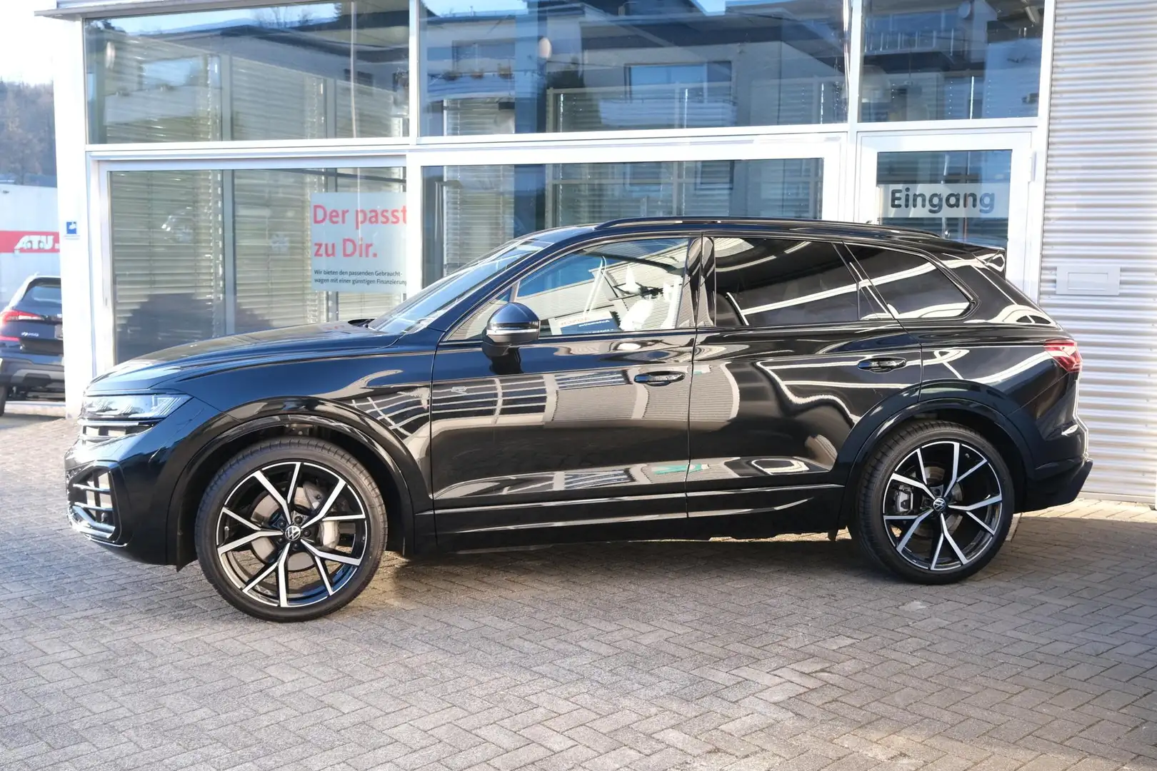 Volkswagen Touareg R-Line Luft Pano Matrix Head-up Black Style 22 ... Schwarz - 2