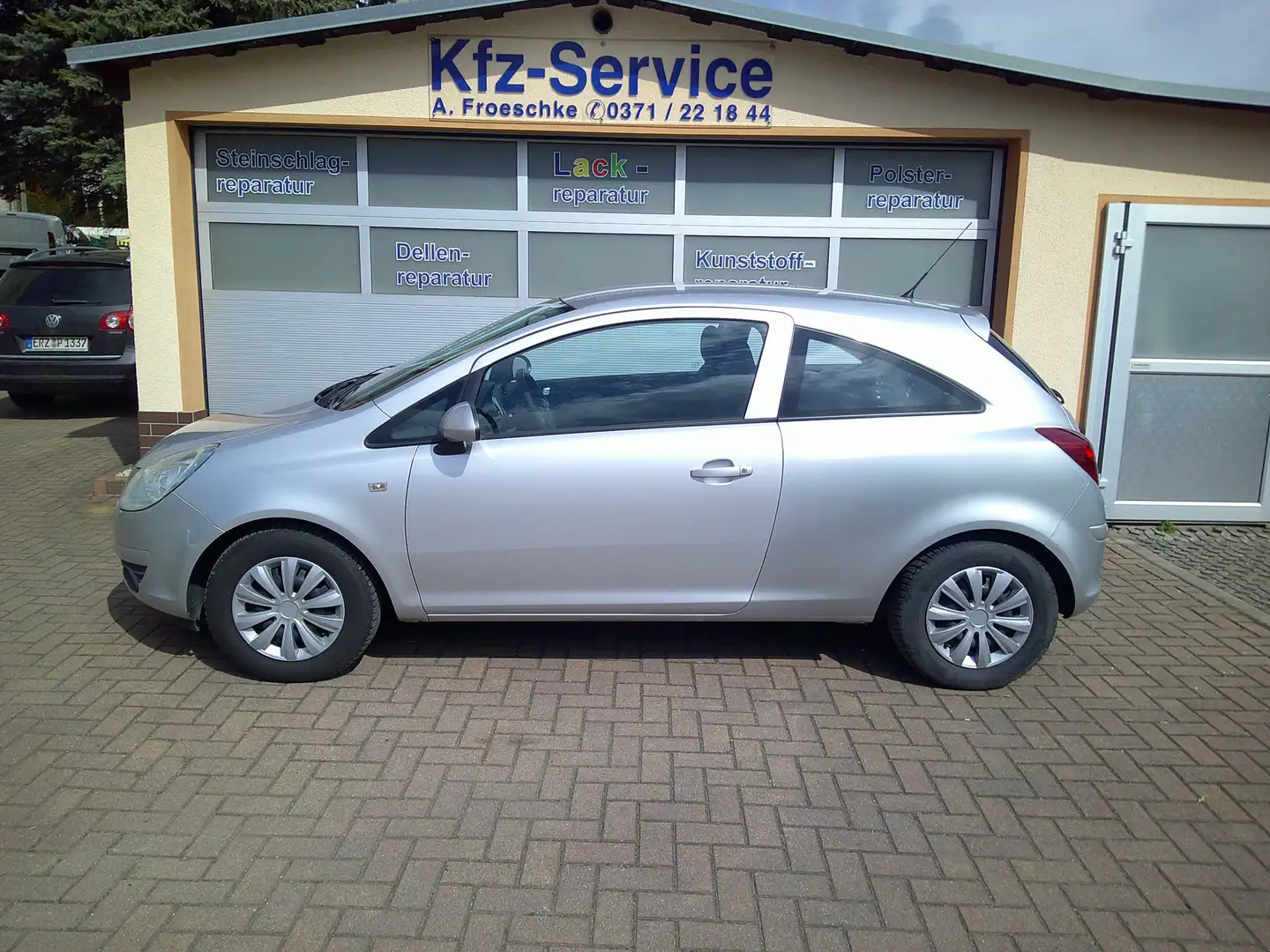 Opel Corsa Edition  TÜV Neu  Automatik Grau - 1