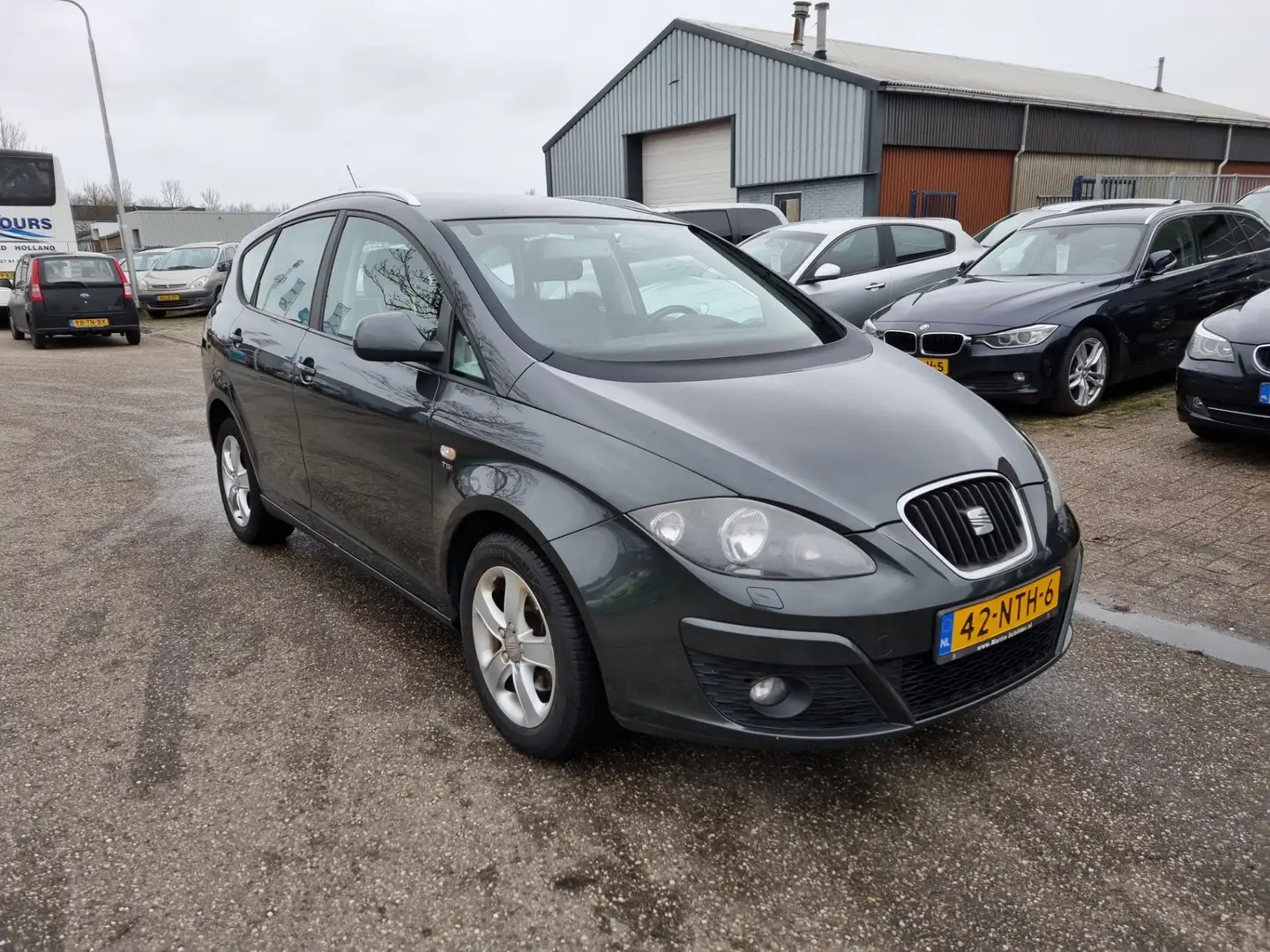 SEAT Altea XL 1.2 TSI Style 77kw 6-Bak Bj:2010 NAP! Grijs - 2