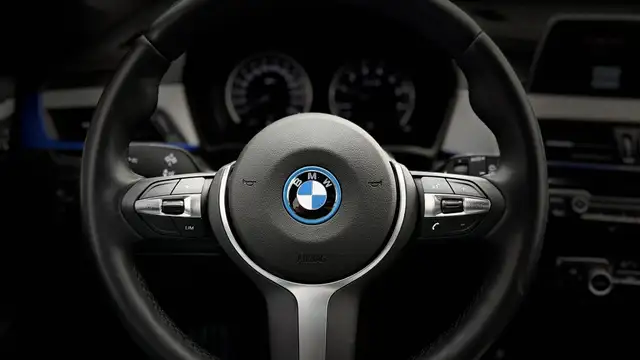 BMW X1 view 10