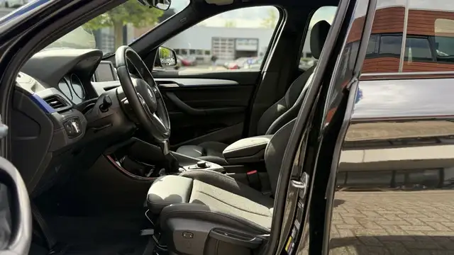 BMW X1 view 6