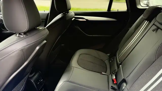 BMW X1 view 16