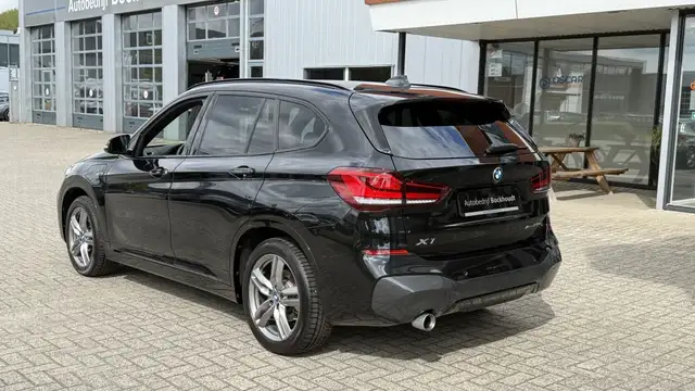 BMW X1 view 2
