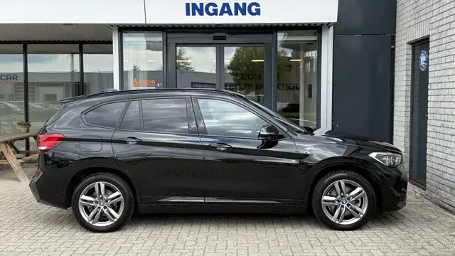 BMW X1 view 4