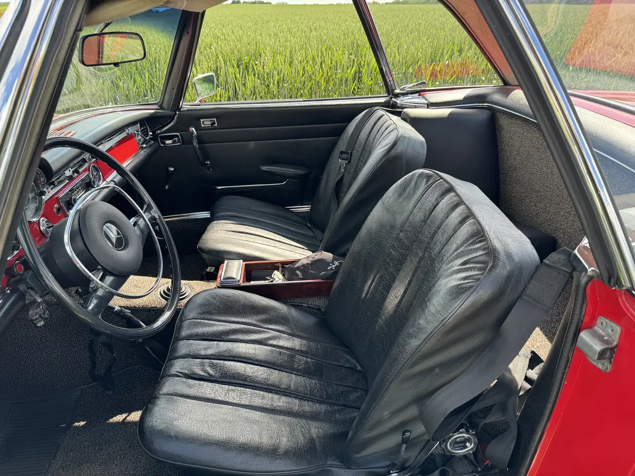 Mercedes-Benz SL 280, foto 10