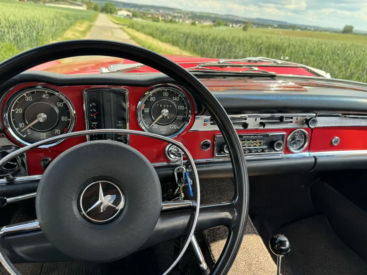 Mercedes-Benz SL 280, foto 9