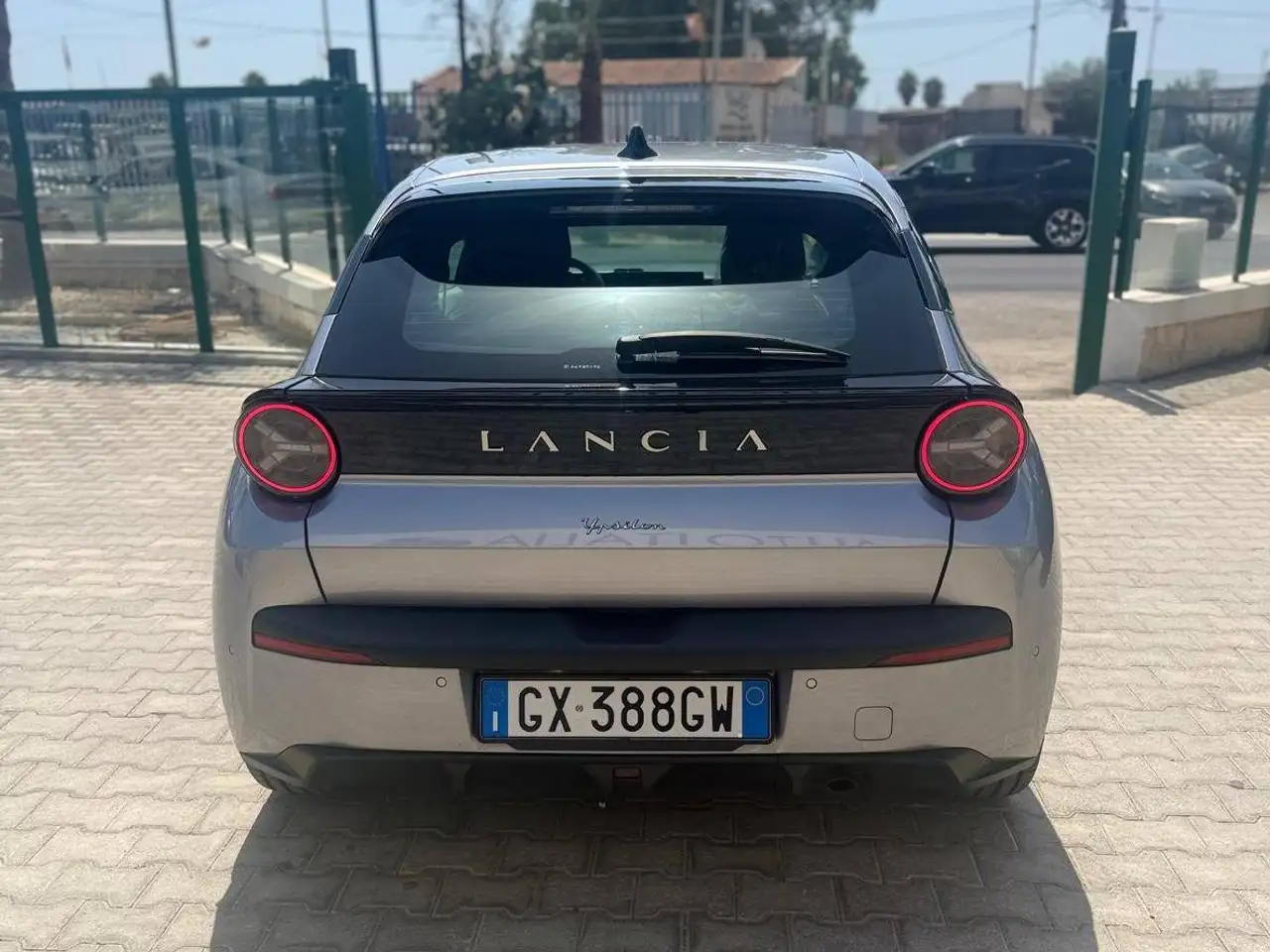 Lancia Ypsilon 2024