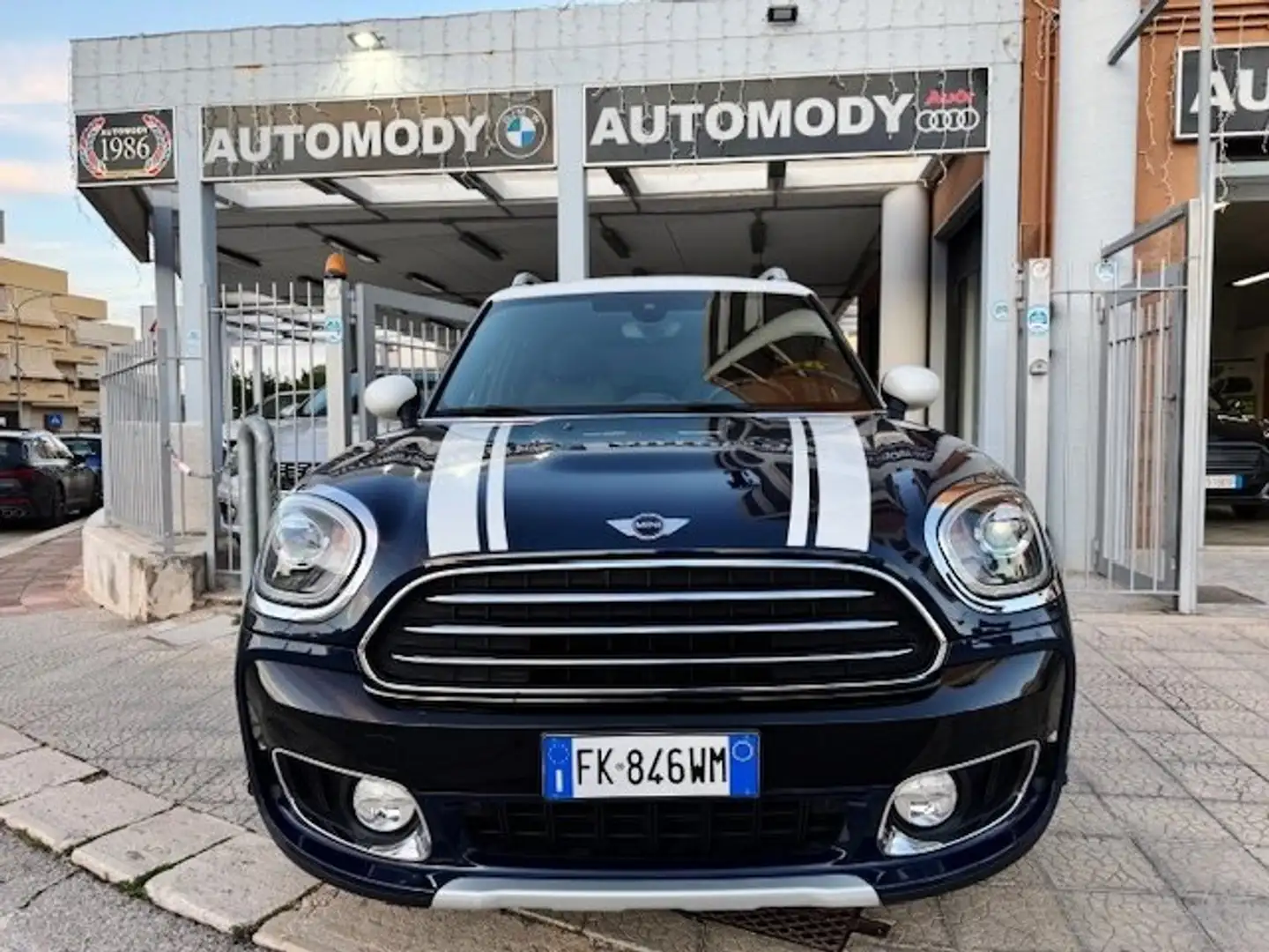 MINI Cooper D Countryman Mini Countryman F60 2017 2.0 Hype auto Bleu - 1