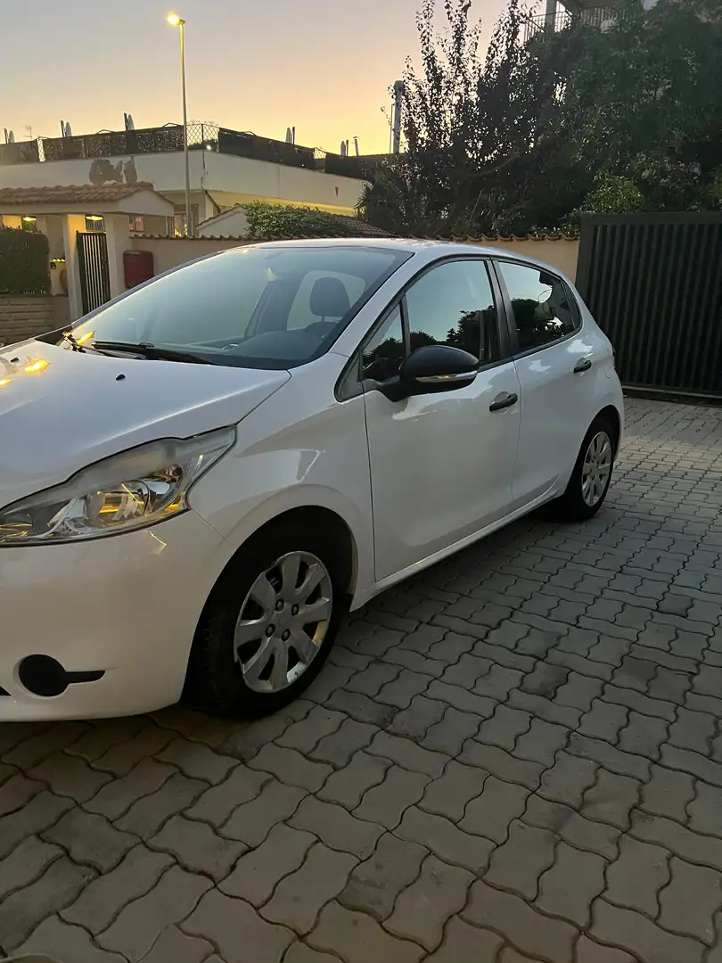 Peugeot 208 5p 1.0 puretech 68cv *NEOPATENTATI* - 2