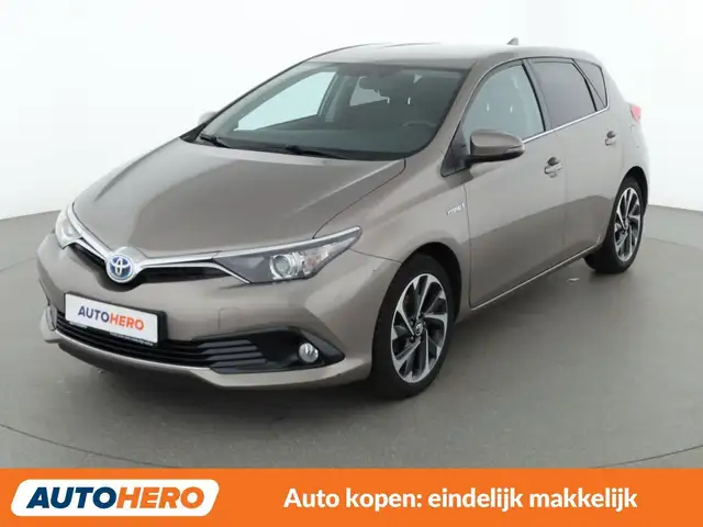 Toyota Auris 1.8 Hybrid Design Edition