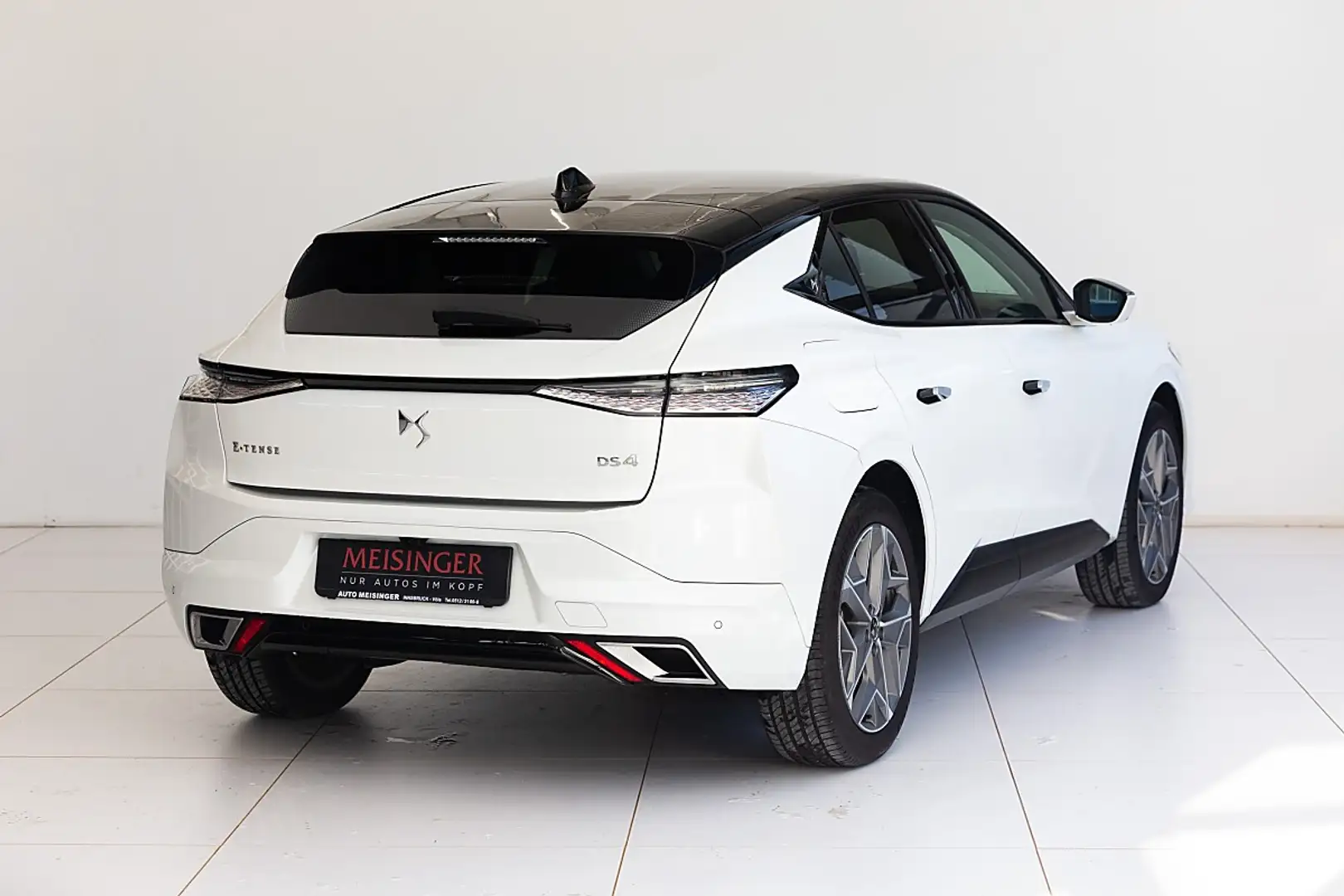 DS Automobiles DS 4 E-Tense 225 PHEV Collection ESPRIT DE VOYAGE Weiß - 2