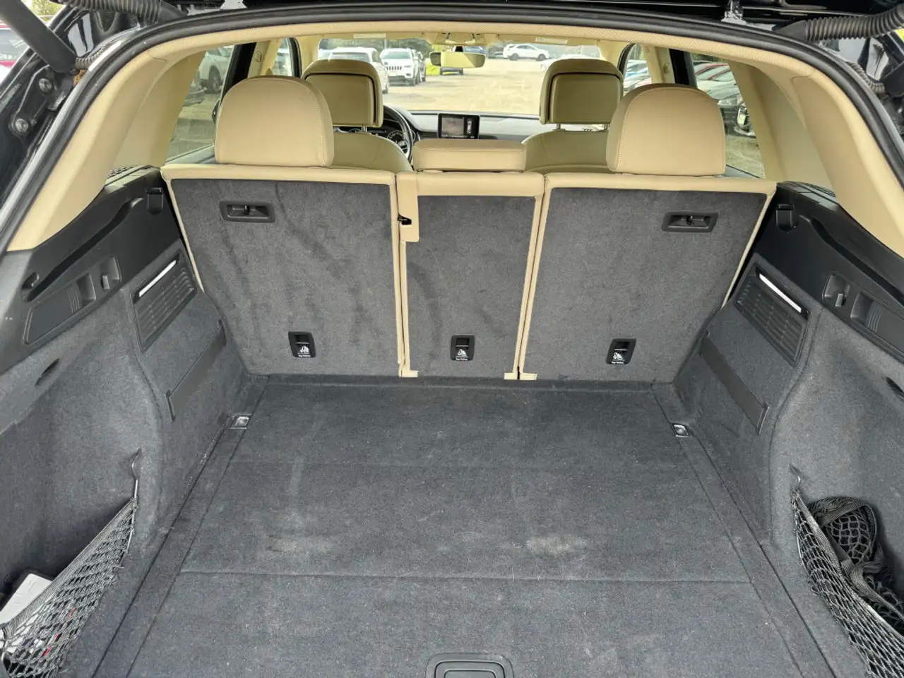 Audi Q5 снимка Audi Q5