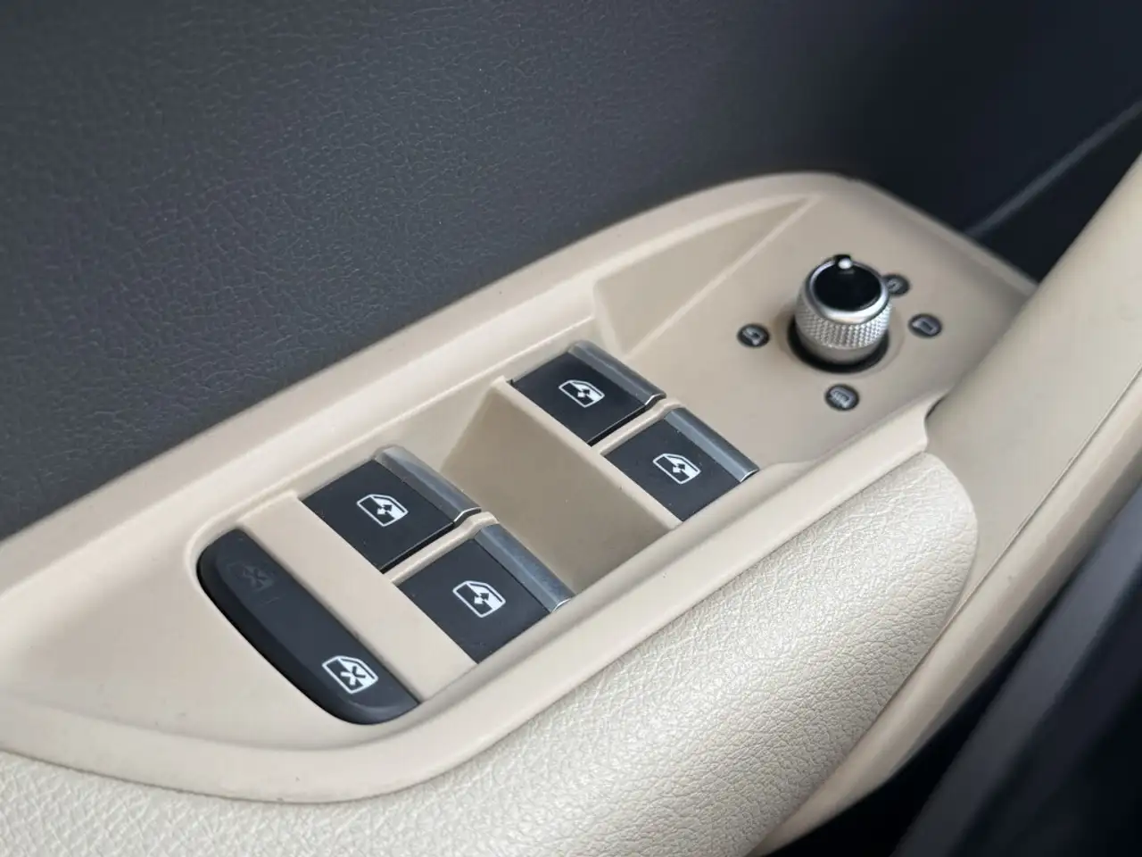 Audi Q5 снимка Audi Q5