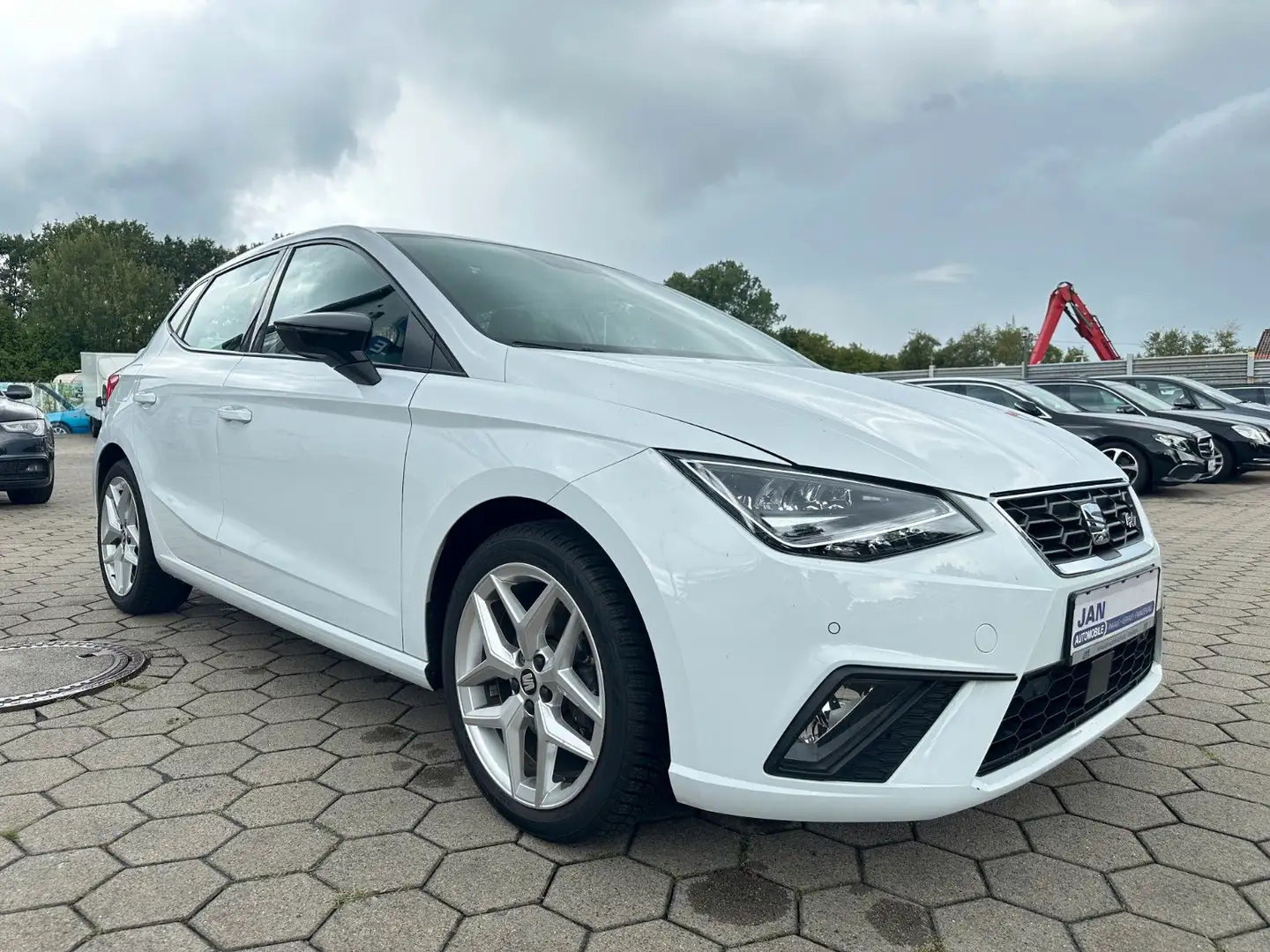SEAT Ibiza FR 1.5TSI DSG LED ACC Kamera Weiß - 2