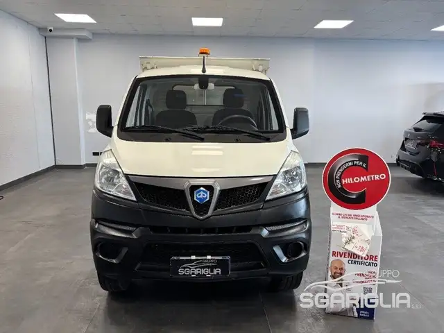 Piaggio Porter GPL Vasca Rifiuti Ribaltabile Compatta