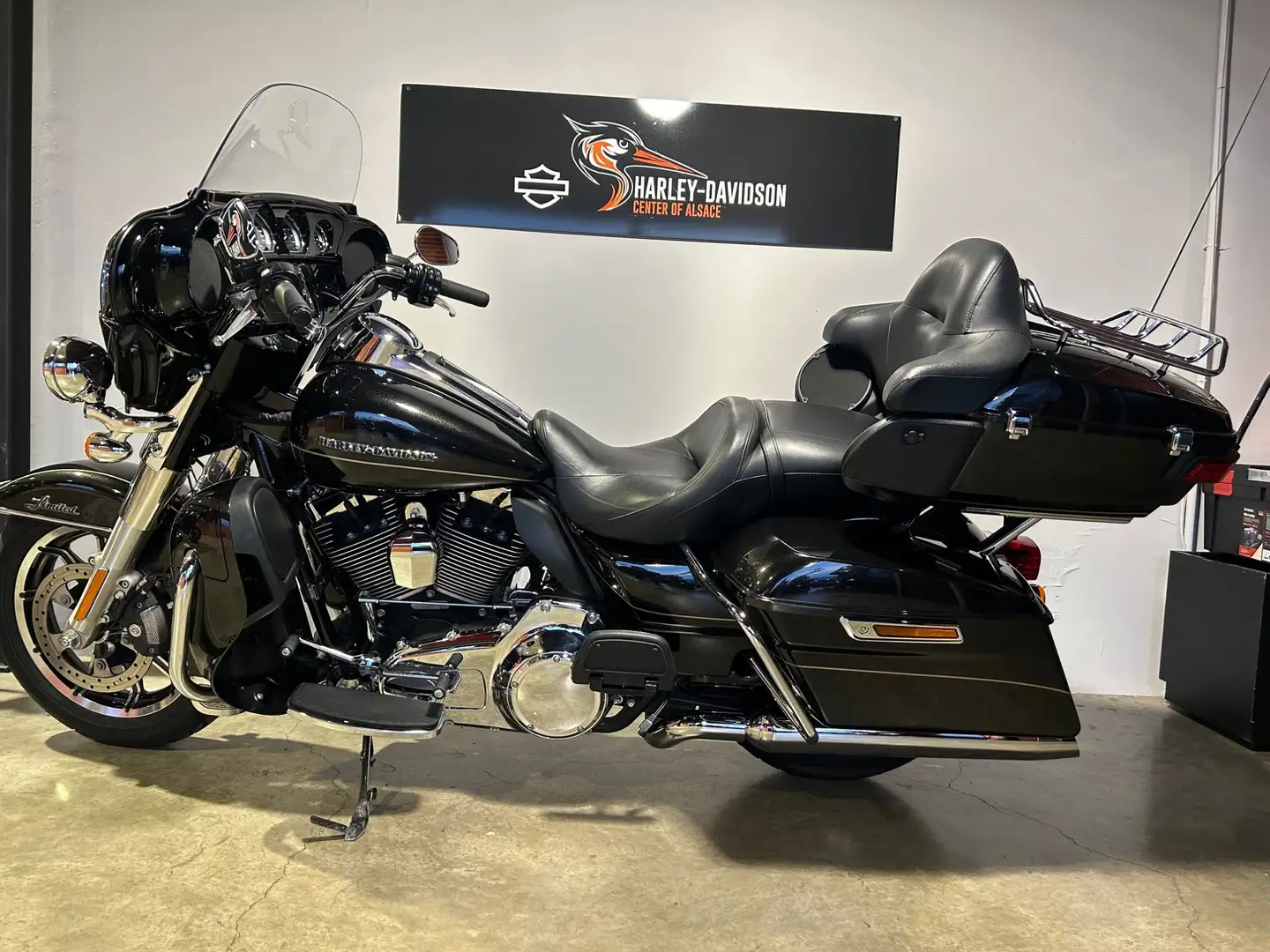 Harley-Davidson Electra Glide Gris - 2
