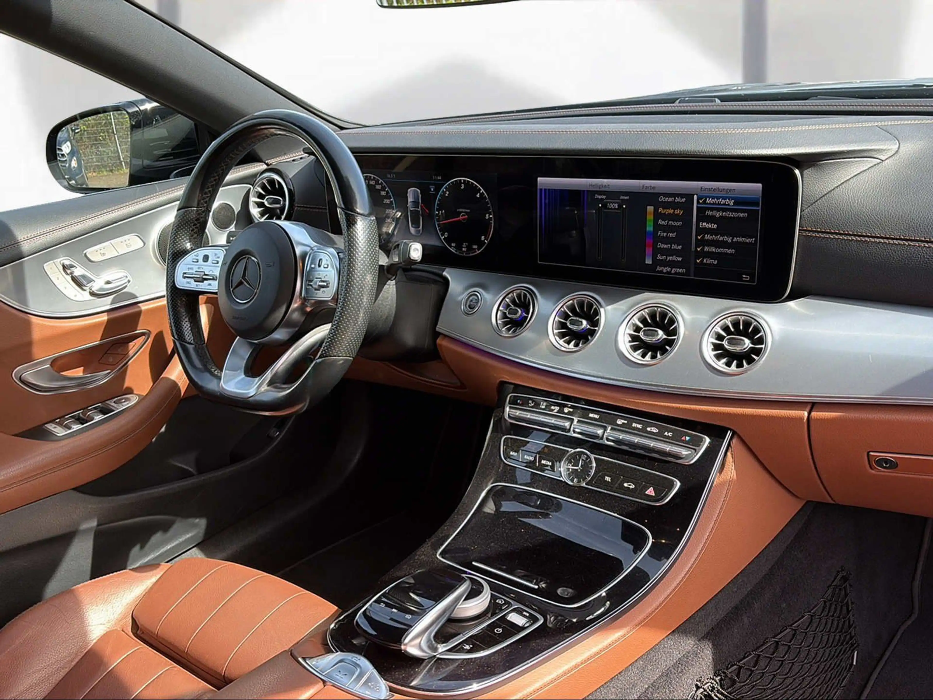 Mercedes-Benz E 400 d 4M Cabrio AMG NIGHT MULTIBEAM DSC+ 360° — photo 11