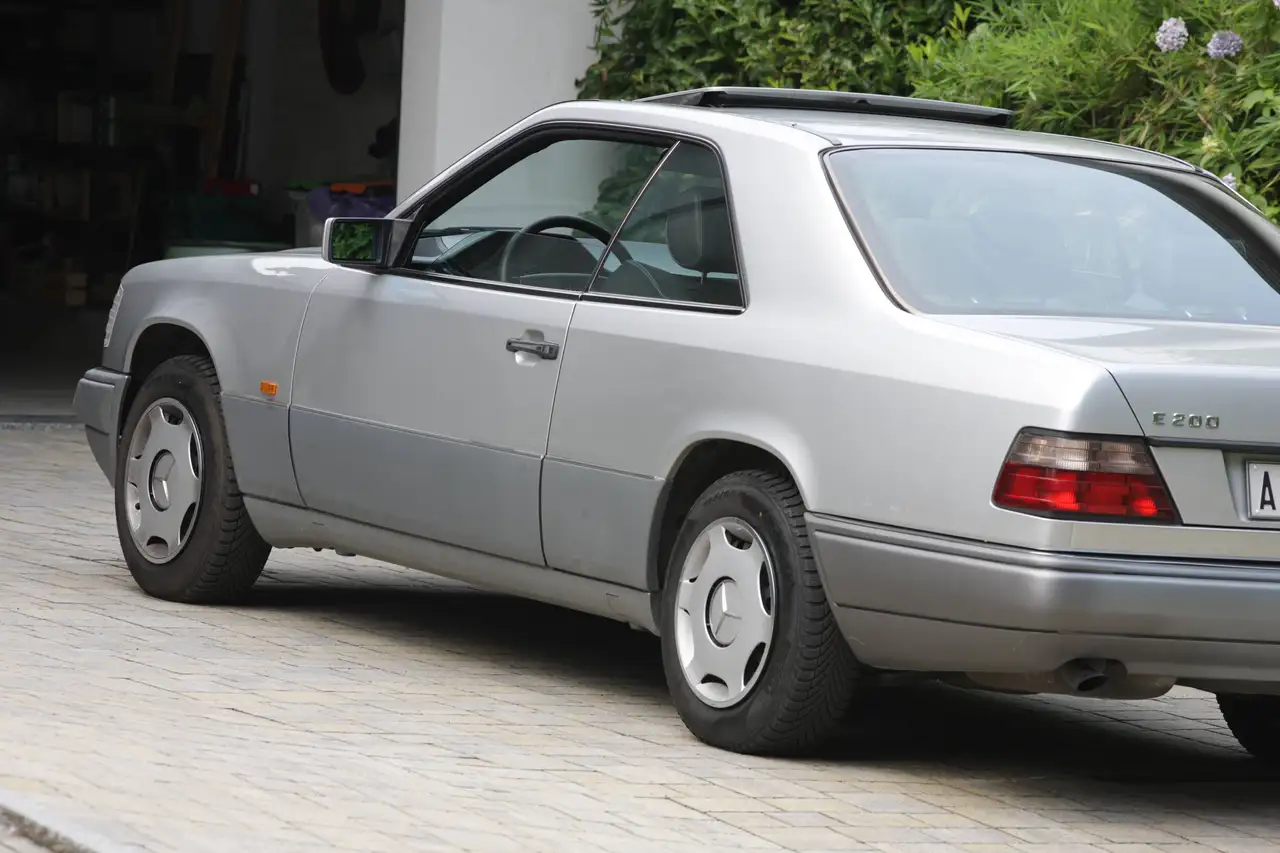 Mercedes-Benz CE 200, foto 2