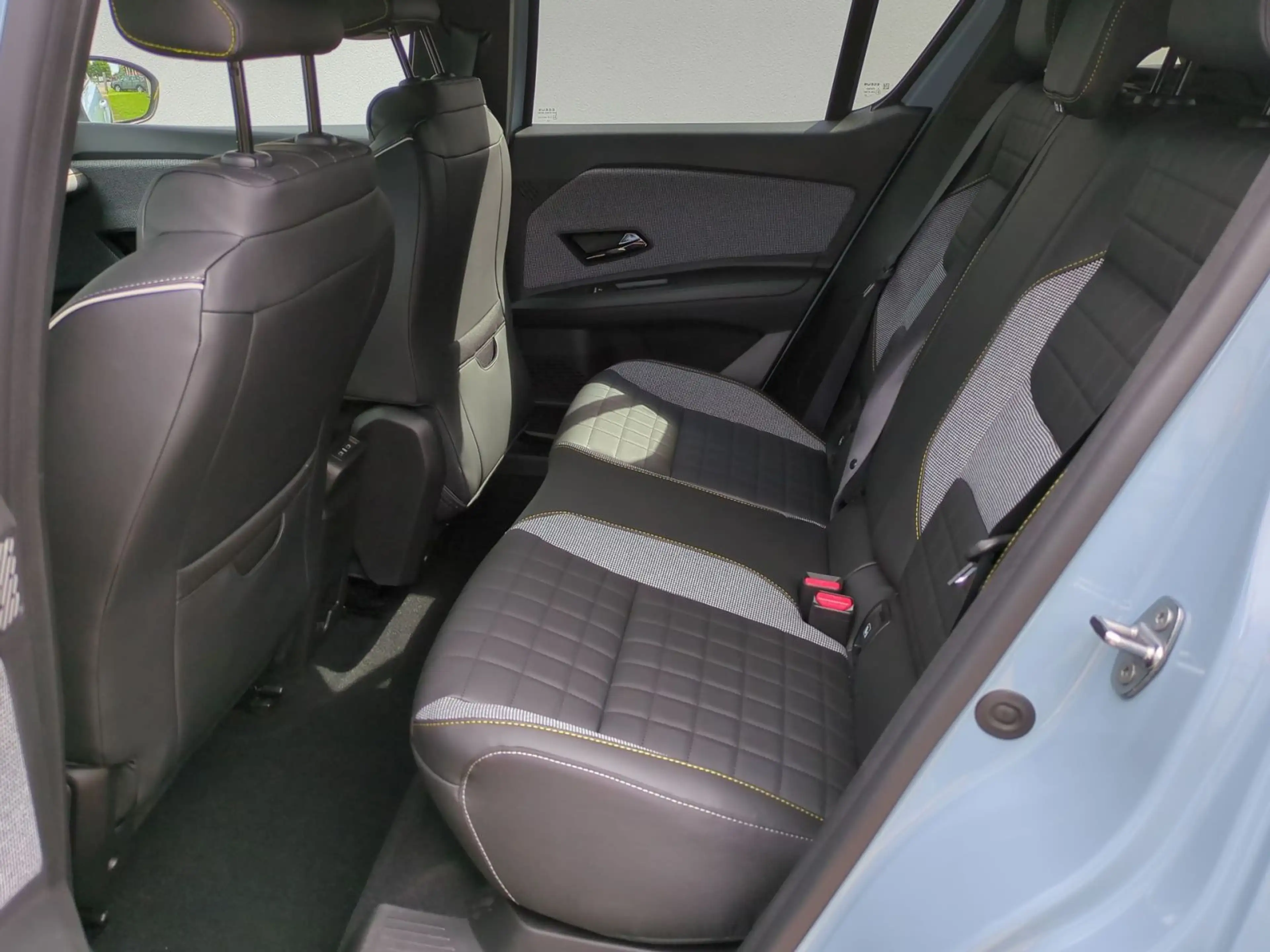 Renault R 4 Iconic "plein sud" 150 Comfort Range — photo 13