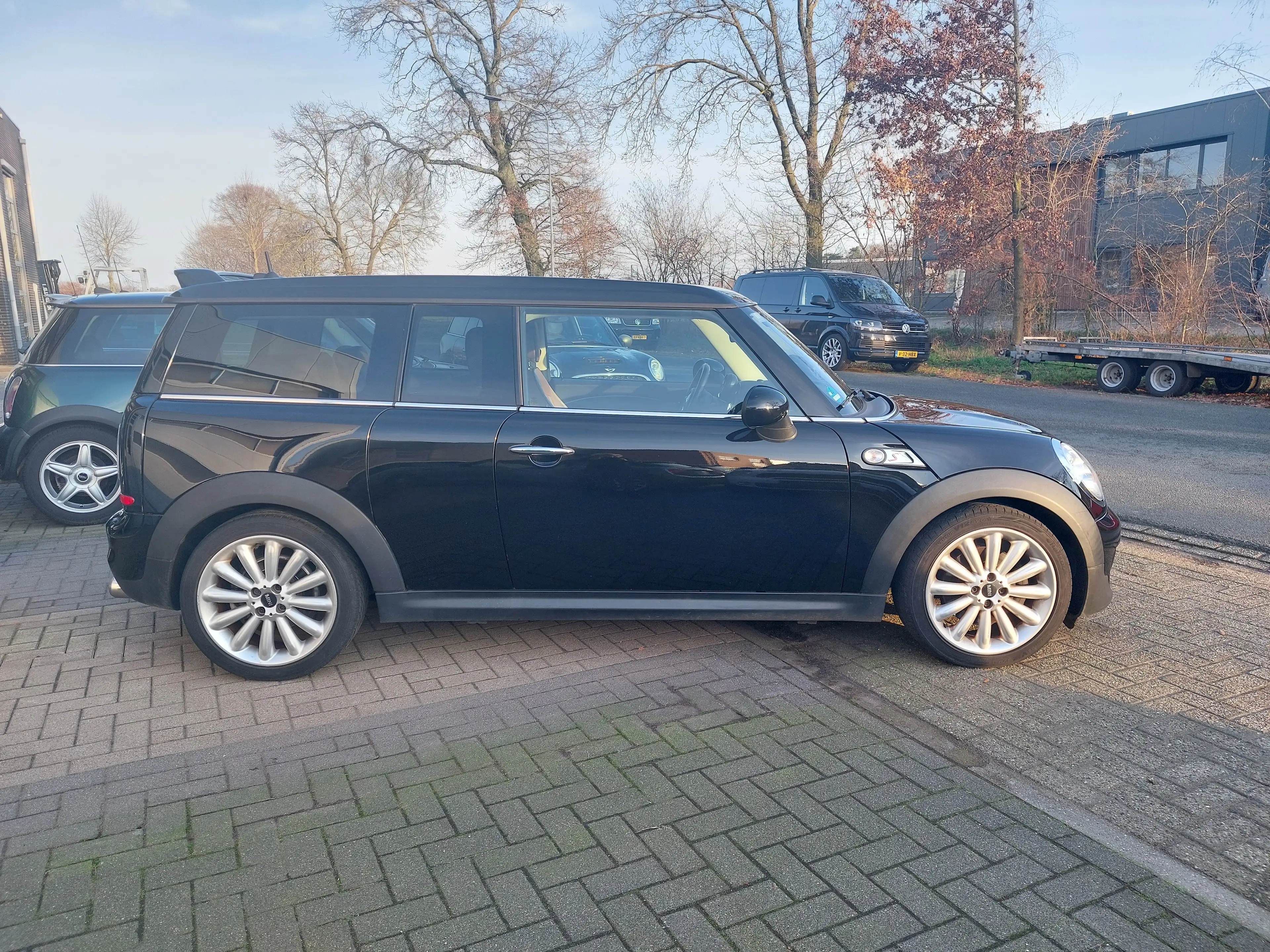 MINI Cooper S Clubman 1.6i Cooper S Chili II Autom/Leder/Navi/Cruise/PDC — photo 4