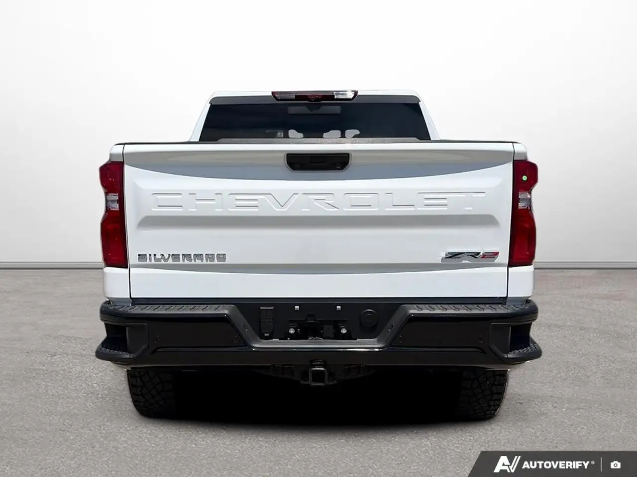 Chevrolet Silverado 1500 снимка Chevrolet Silverado 1500