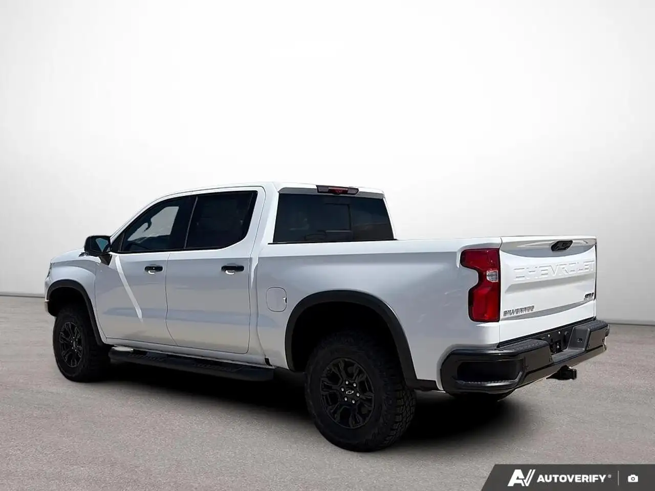 Chevrolet Silverado 1500 снимка Chevrolet Silverado 1500