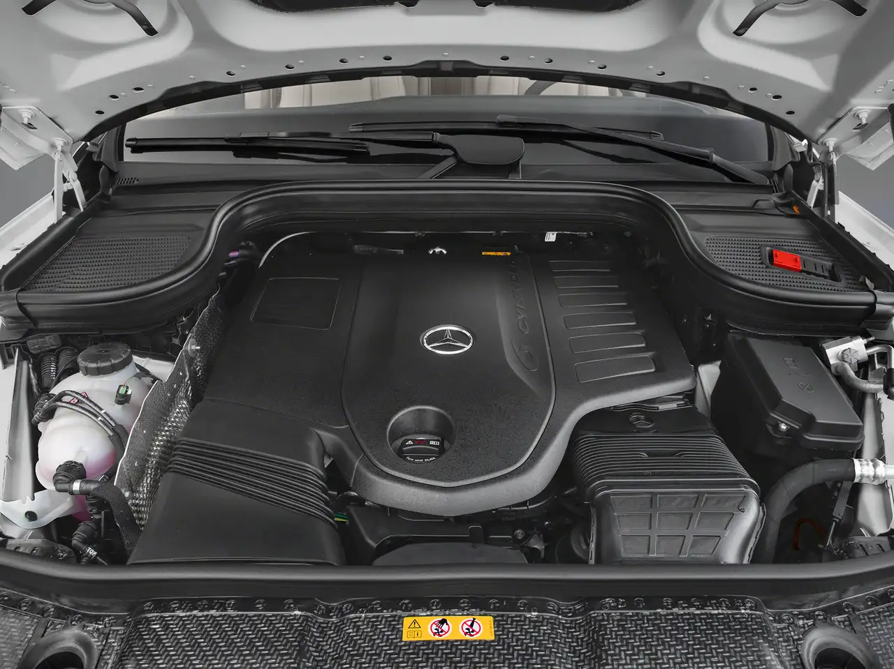 Mercedes-Benz GLS снимка Mercedes-Benz GLS