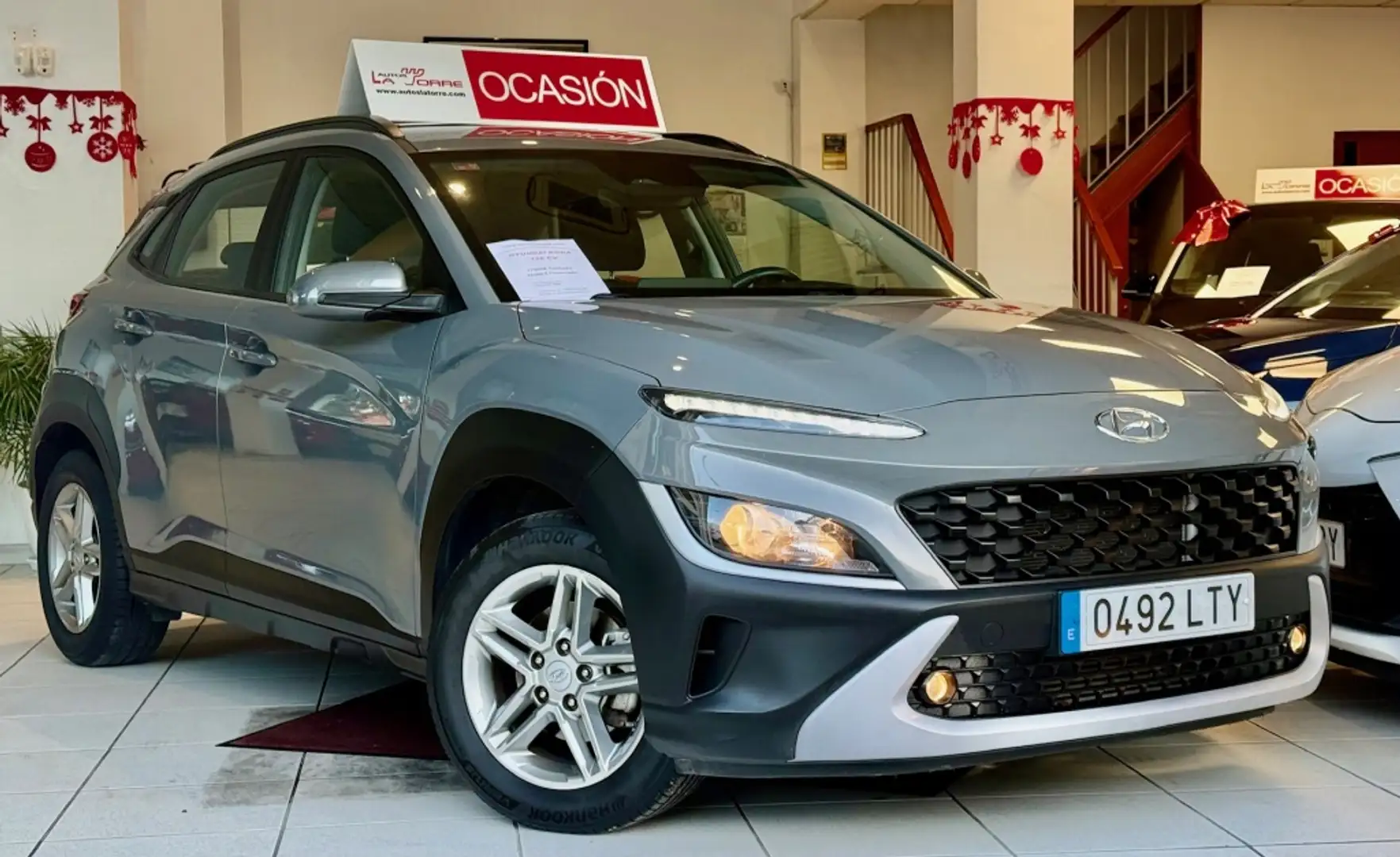 Hyundai KONA 1.0 TGDI 48V Maxx 4x2 Gris - 2