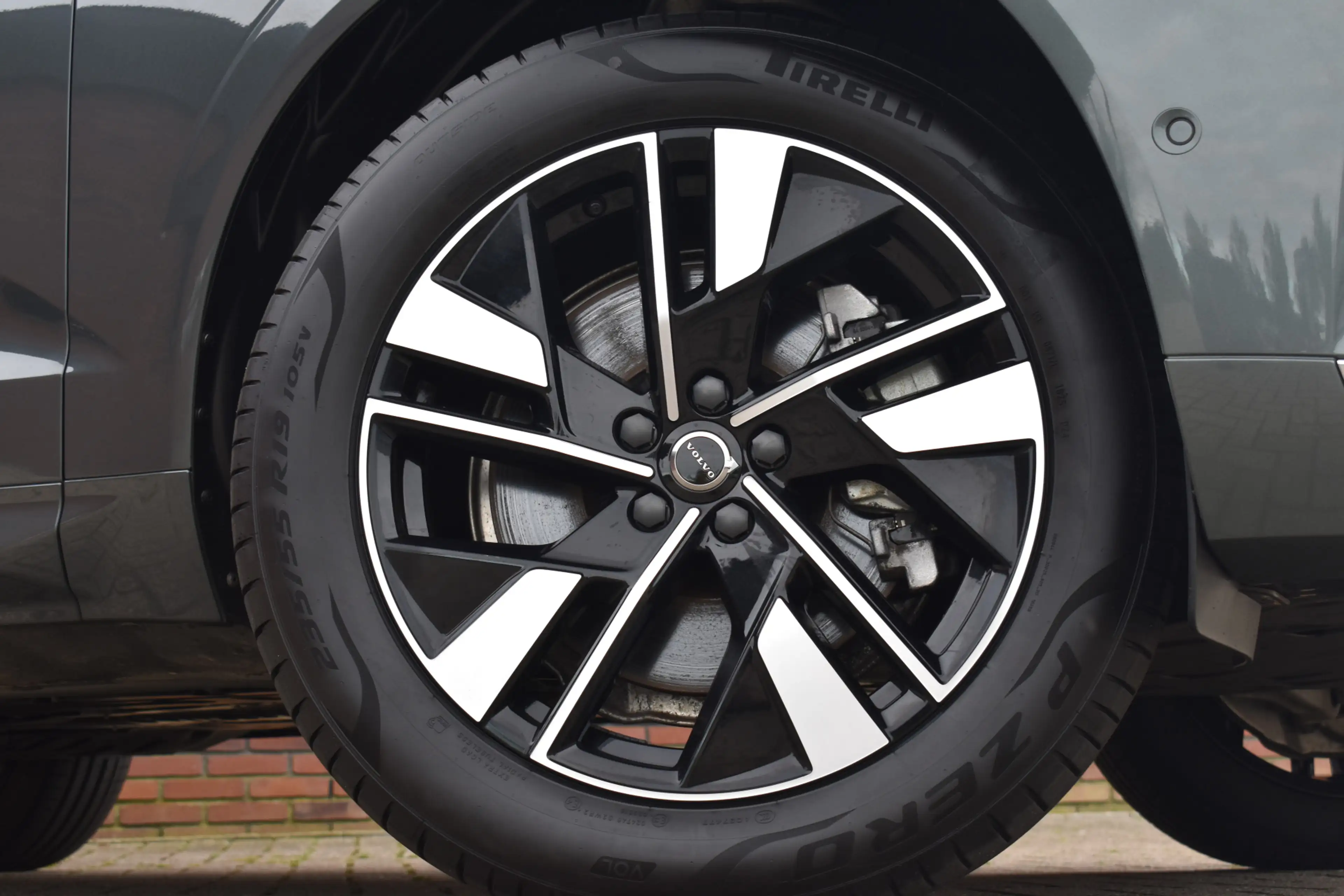 Volvo XC60 T6 Plug-in hybrid AWD Plus Bright | Head-Up Displa — photo 4