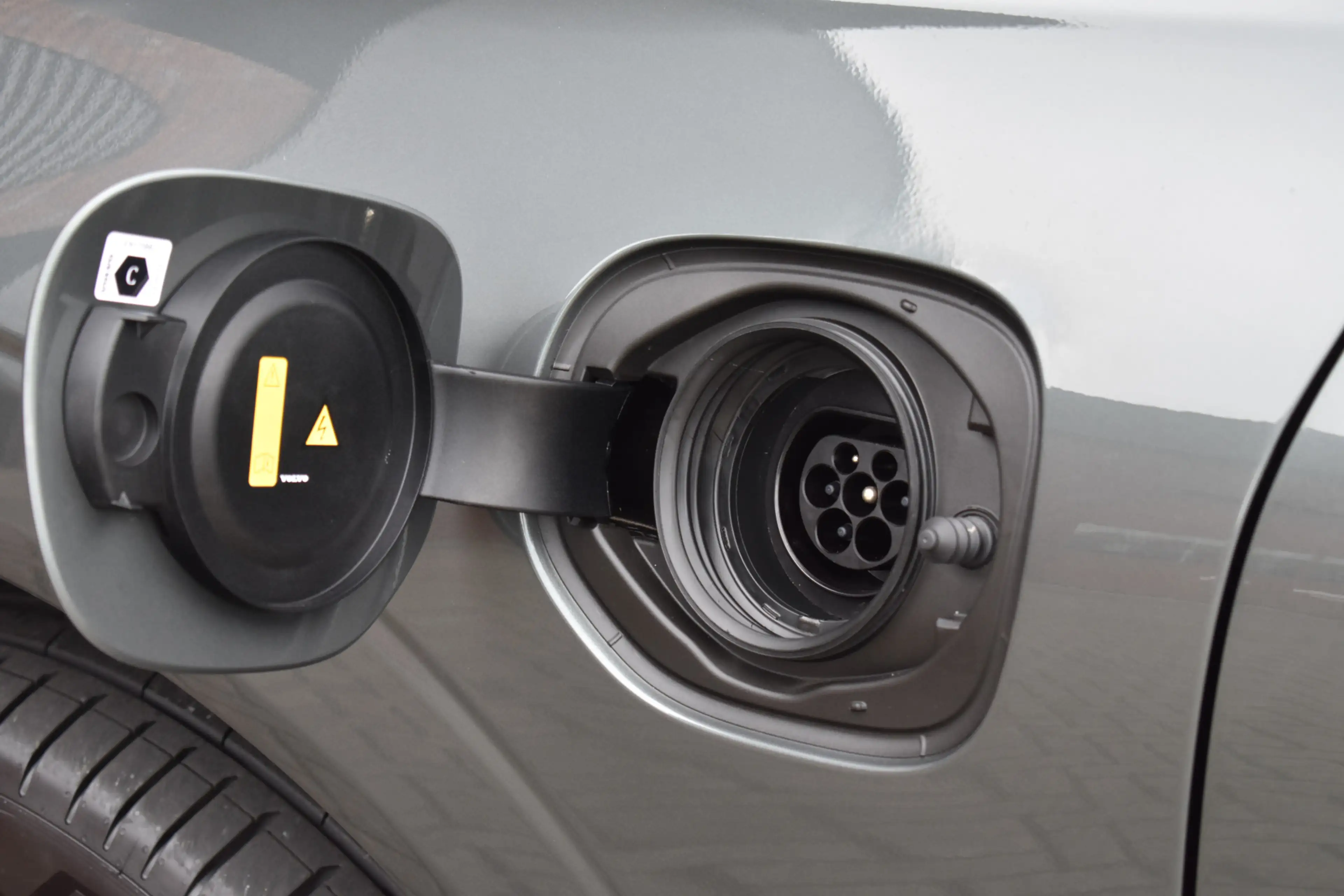 Volvo XC60 T6 Plug-in hybrid AWD Plus Bright | Head-Up Displa — photo 8