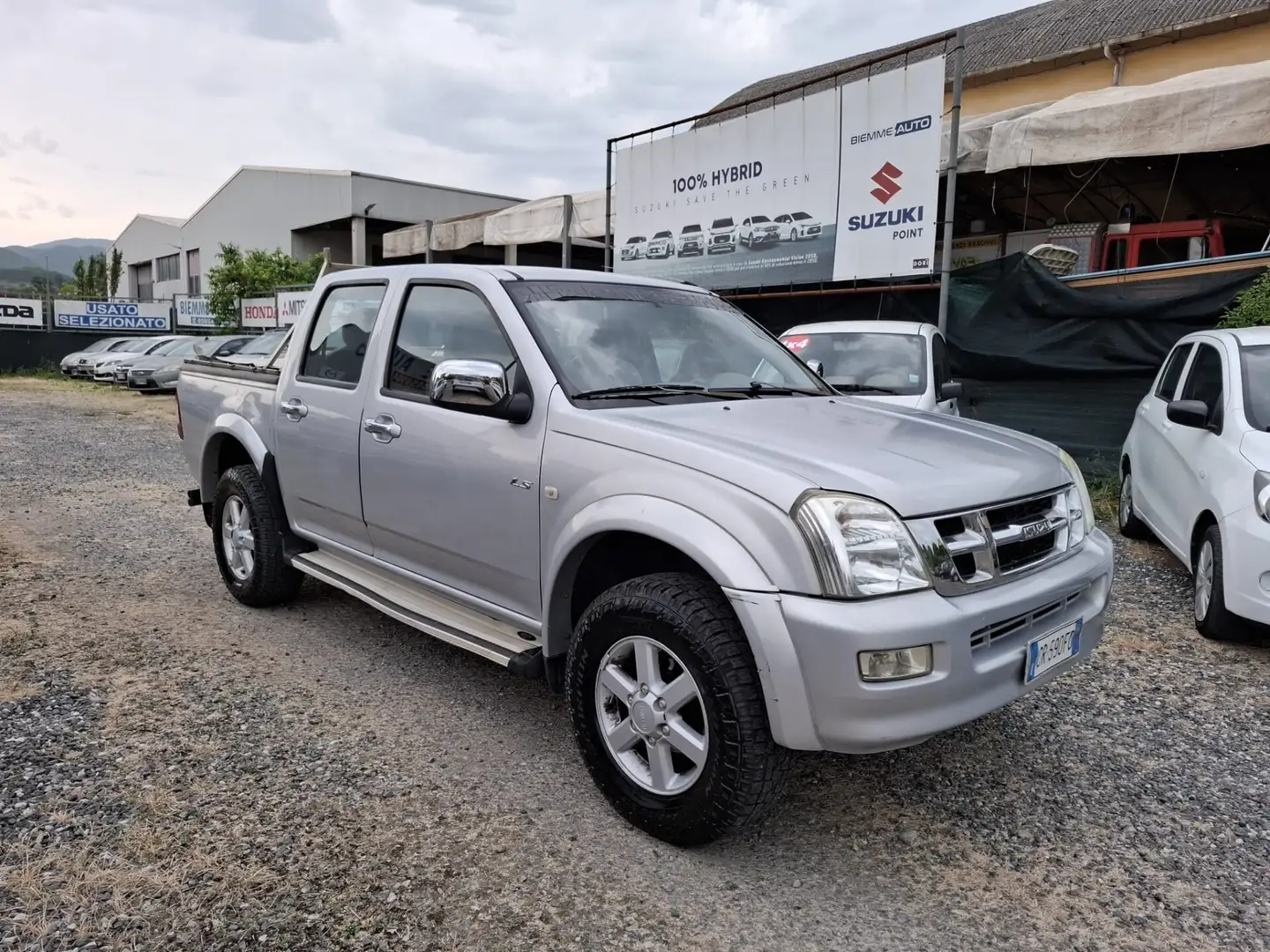 Isuzu D-Max 2.5 TD cat Space Cab 4WD Pick-up L Серый - 2