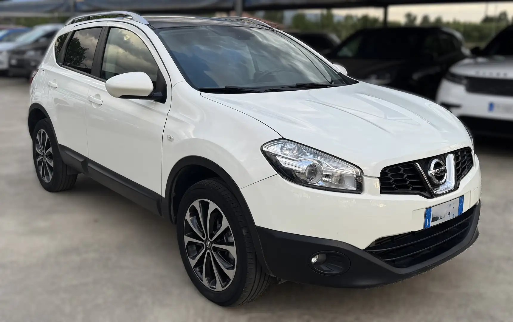 Nissan Qashqai Qashqai 2.0 dci Tekna dpf FL Weiß - 1