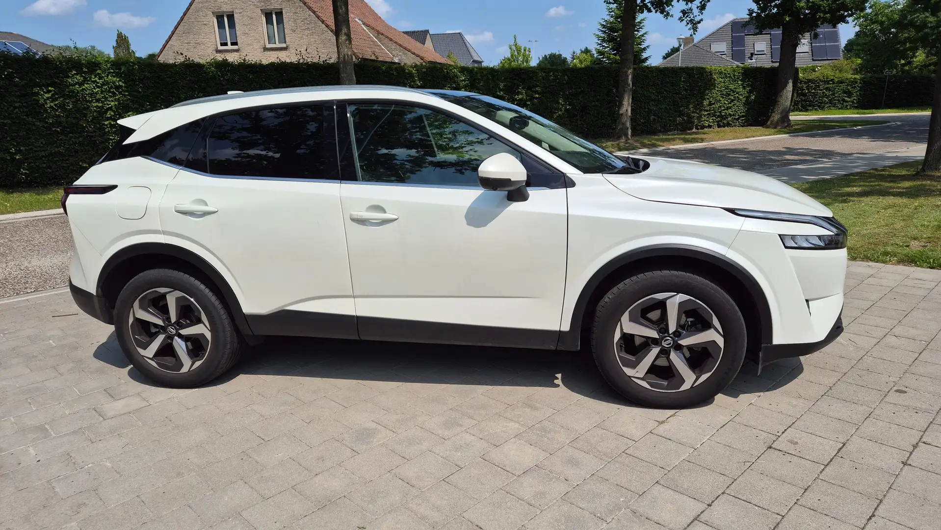 Nissan Qashqai Mild Hybrid 1.3 DIG-T MHEV N-Connecta Wit - 2