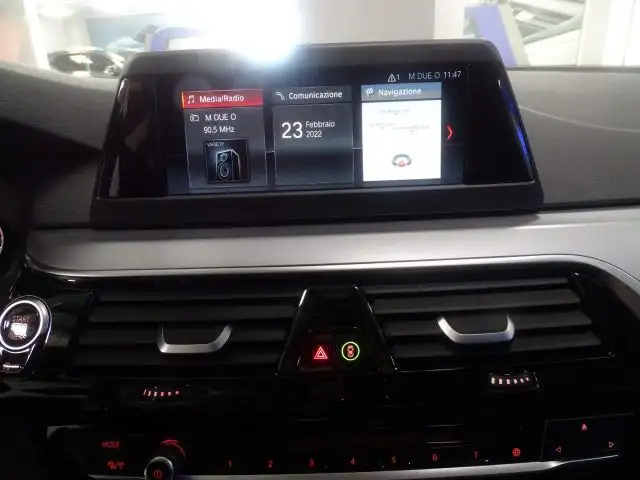 BMW 5 Series view 5