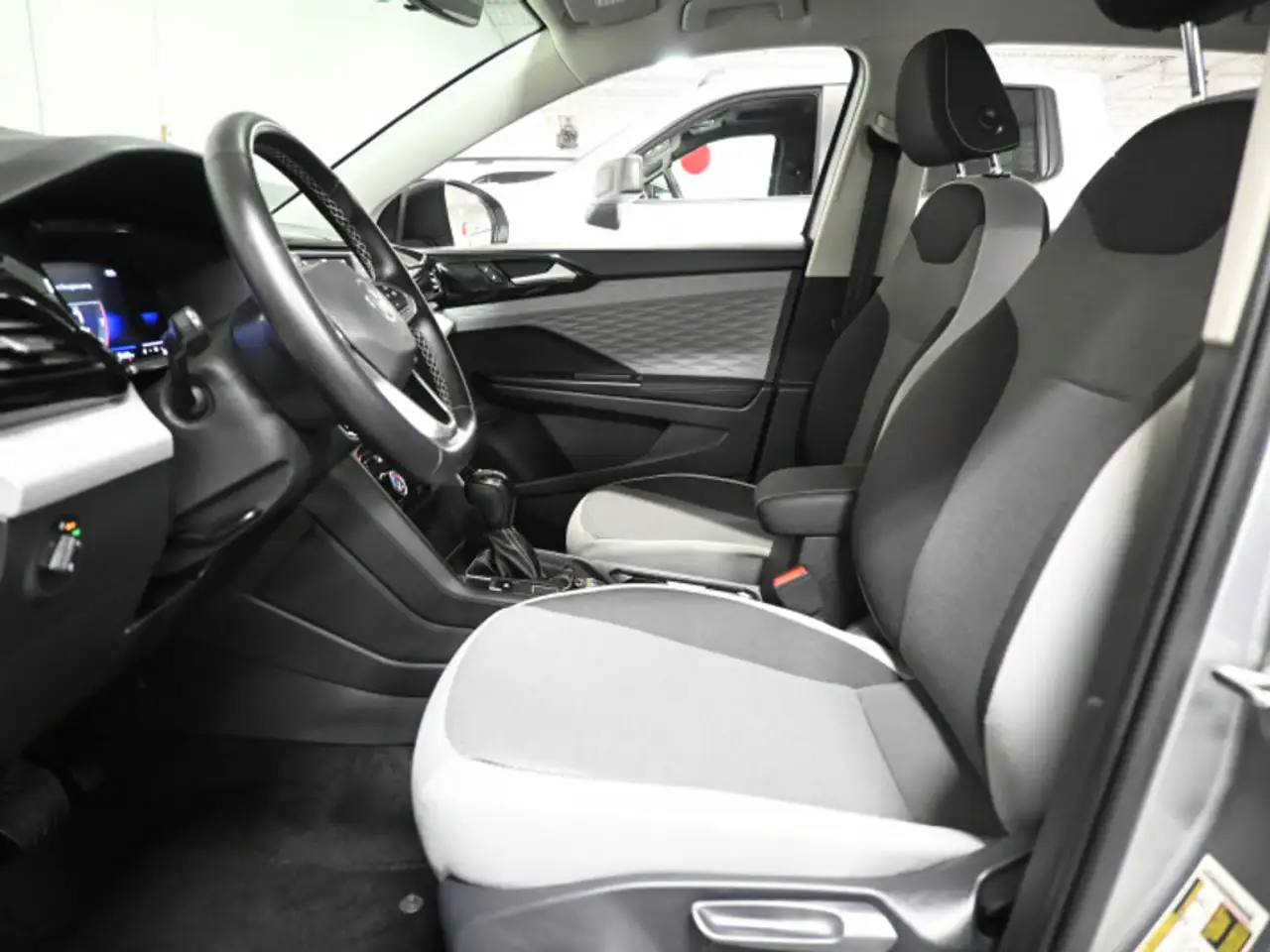 Volkswagen Taos снимка Volkswagen Taos