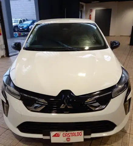 Mitsubishi Colt 1.0L turbo 90 CV Invite