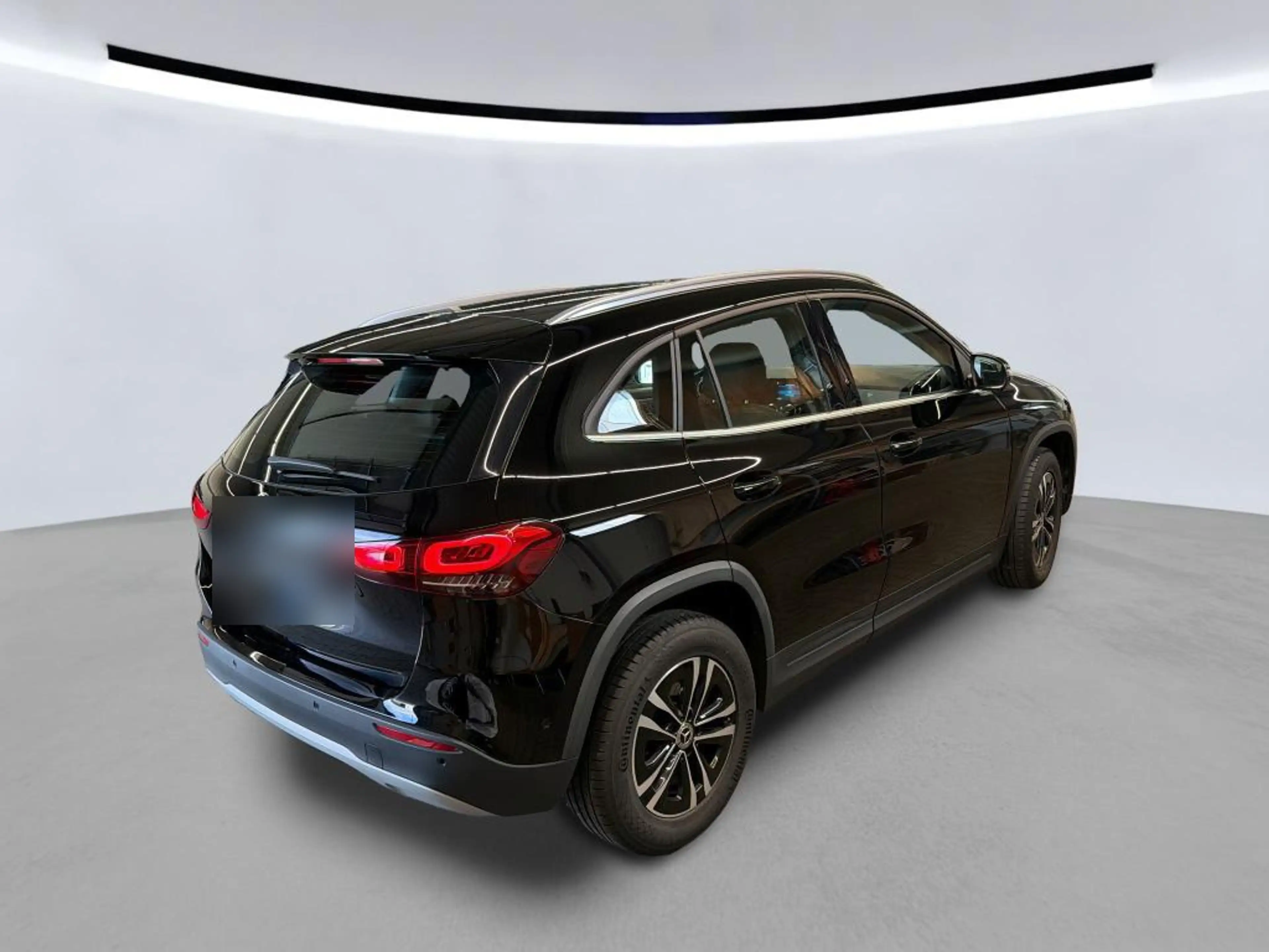 Mercedes-Benz GLA 200 NAVI KLIMAAUT LED RADIO TEMPO MFL SHZ VC STHZG KAMERA ACC SOUND MBUX T-Leder RFK — photo 5