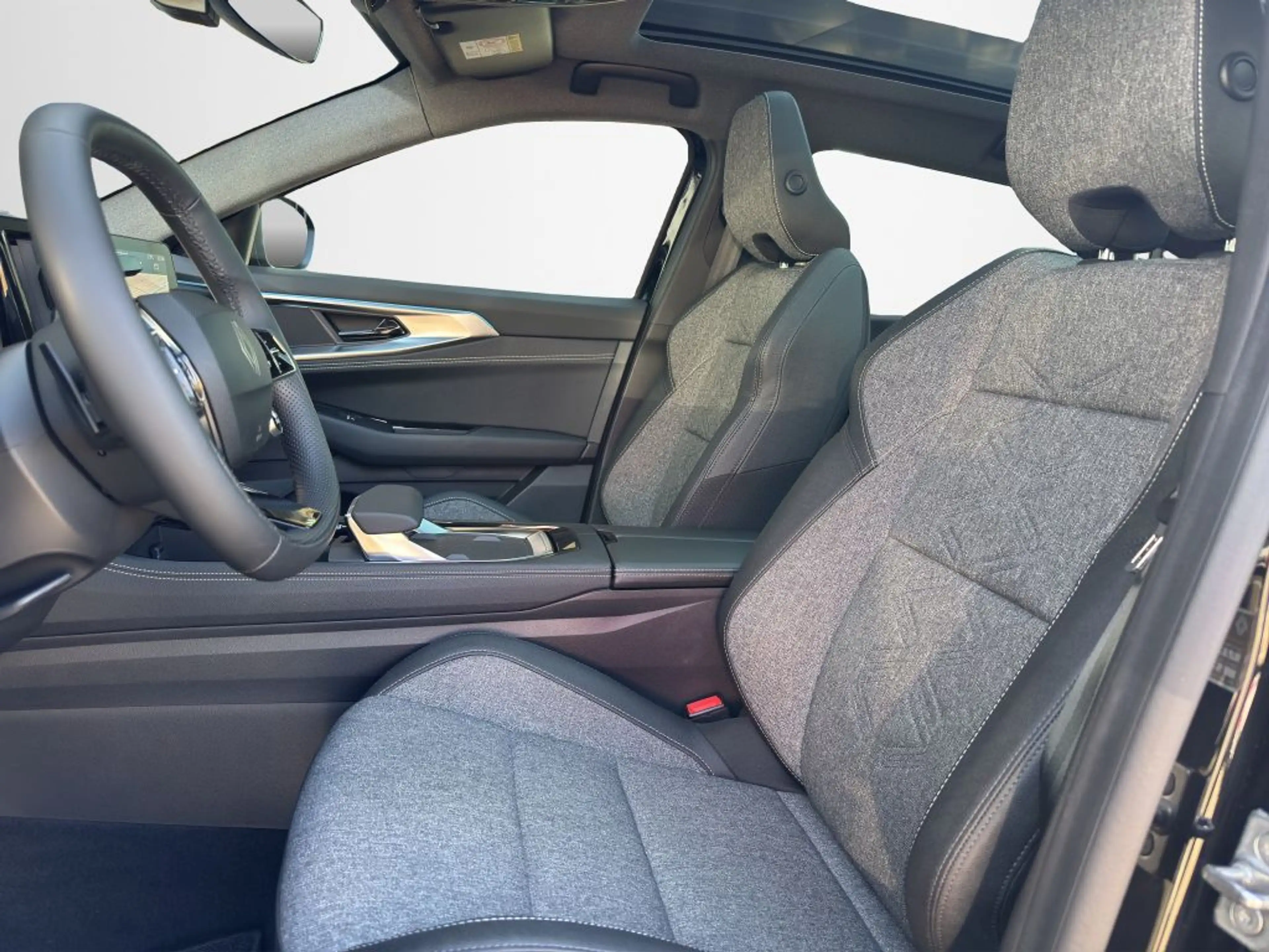 Renault Austral E-Tech Full Hybrid 200 Techno — photo 9