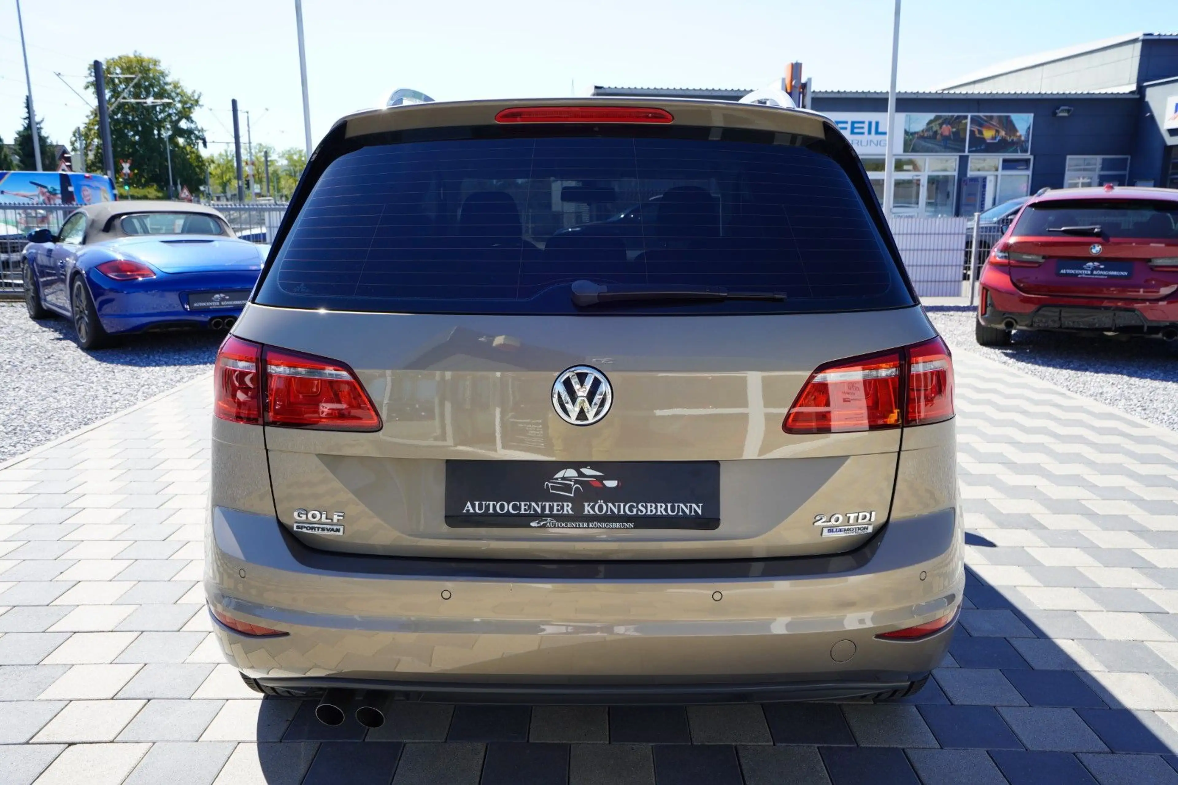 Volkswagen Golf Sportsvan 2.0TDI*Automatik*AHK*PDC*SHZ*8Fac — photo 6