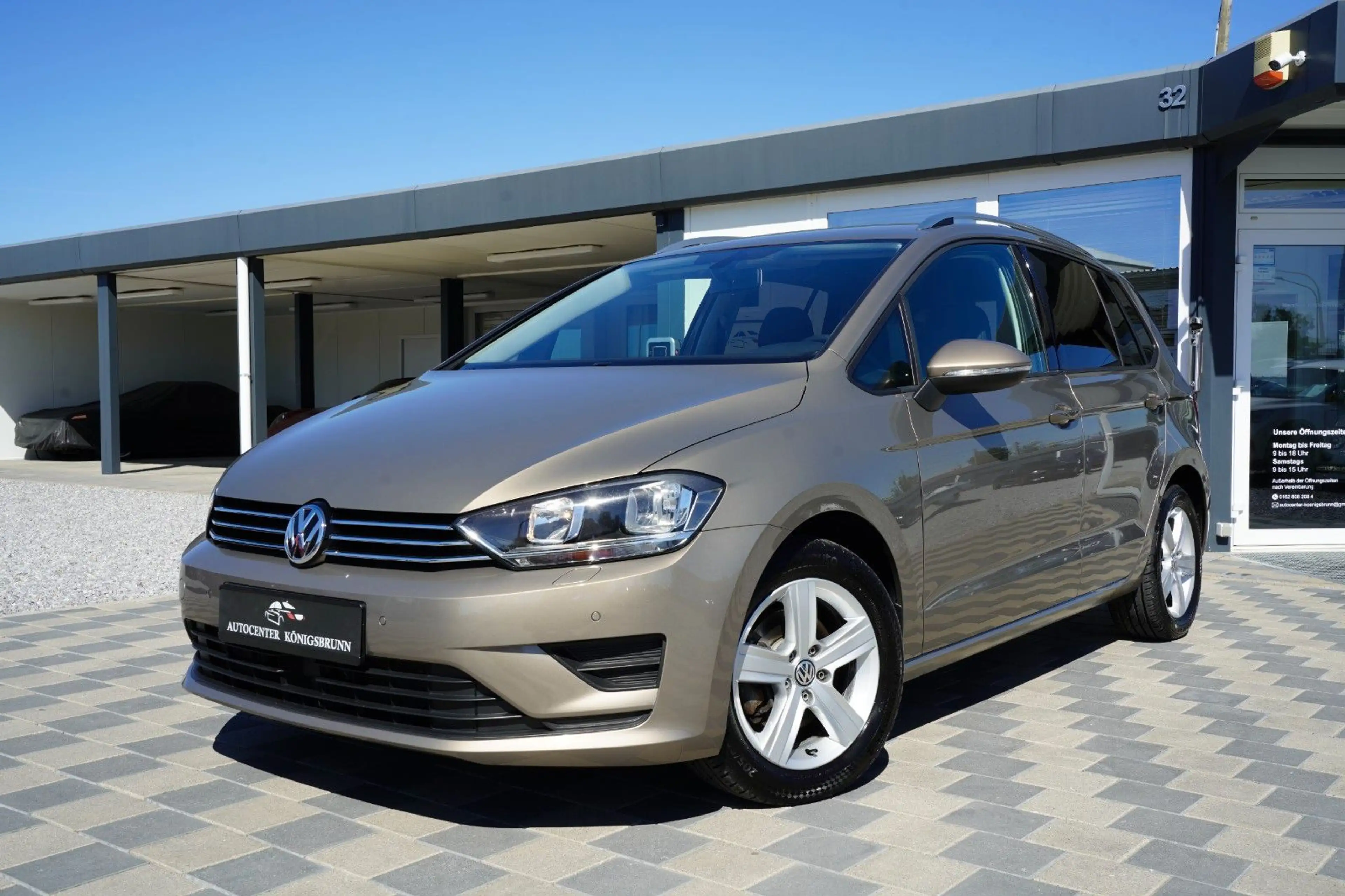 Volkswagen Golf Sportsvan 2.0TDI*Automatik*AHK*PDC*SHZ*8Fac
