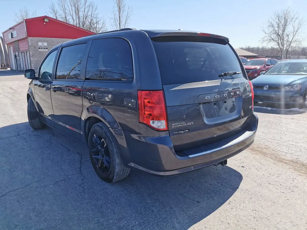 Dodge Grand Caravan снимка Dodge Grand Caravan