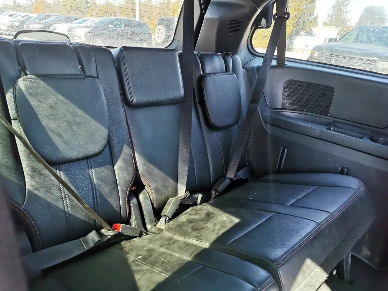 Dodge Grand Caravan снимка Dodge Grand Caravan