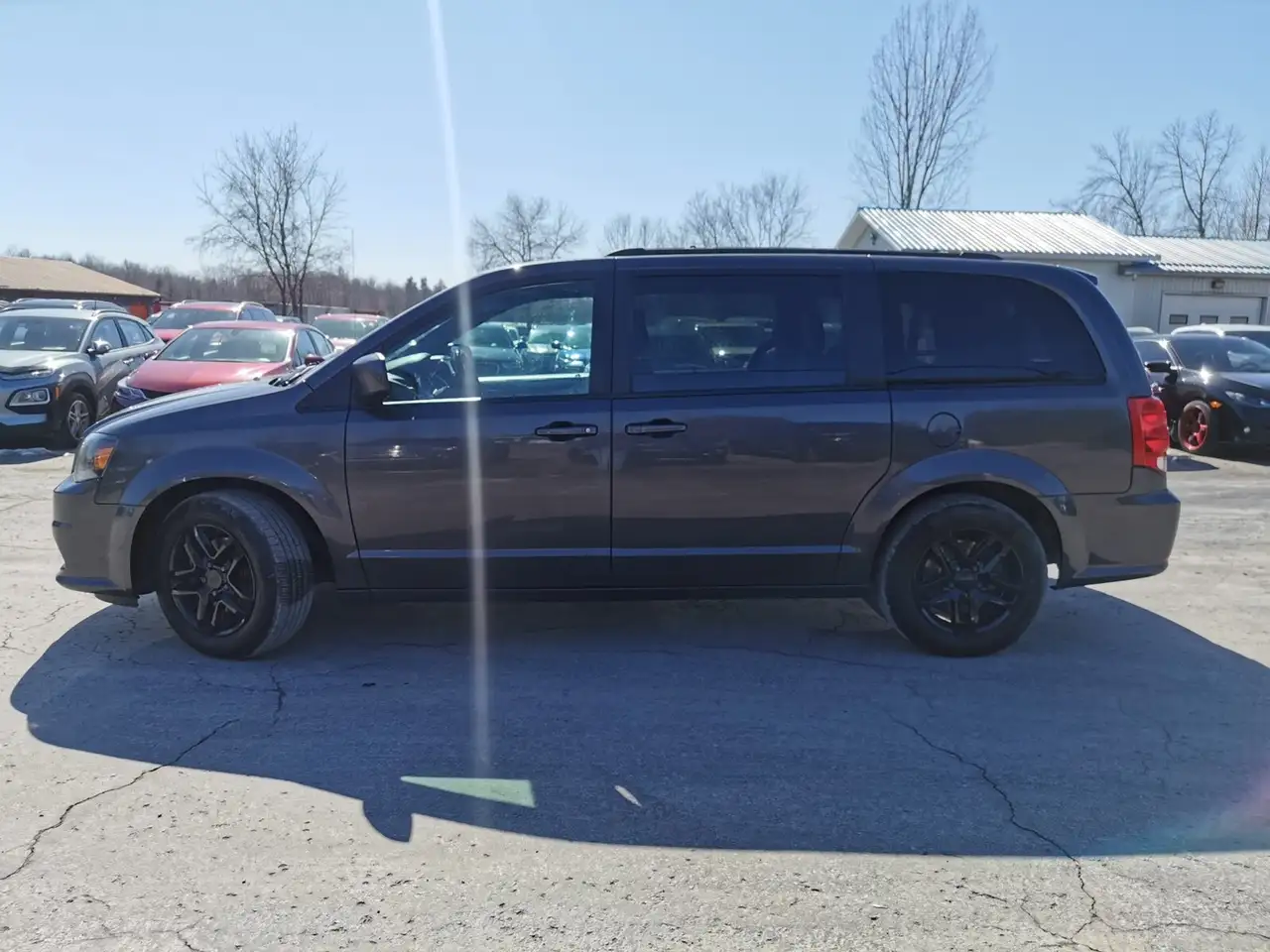 Dodge Grand Caravan снимка Dodge Grand Caravan