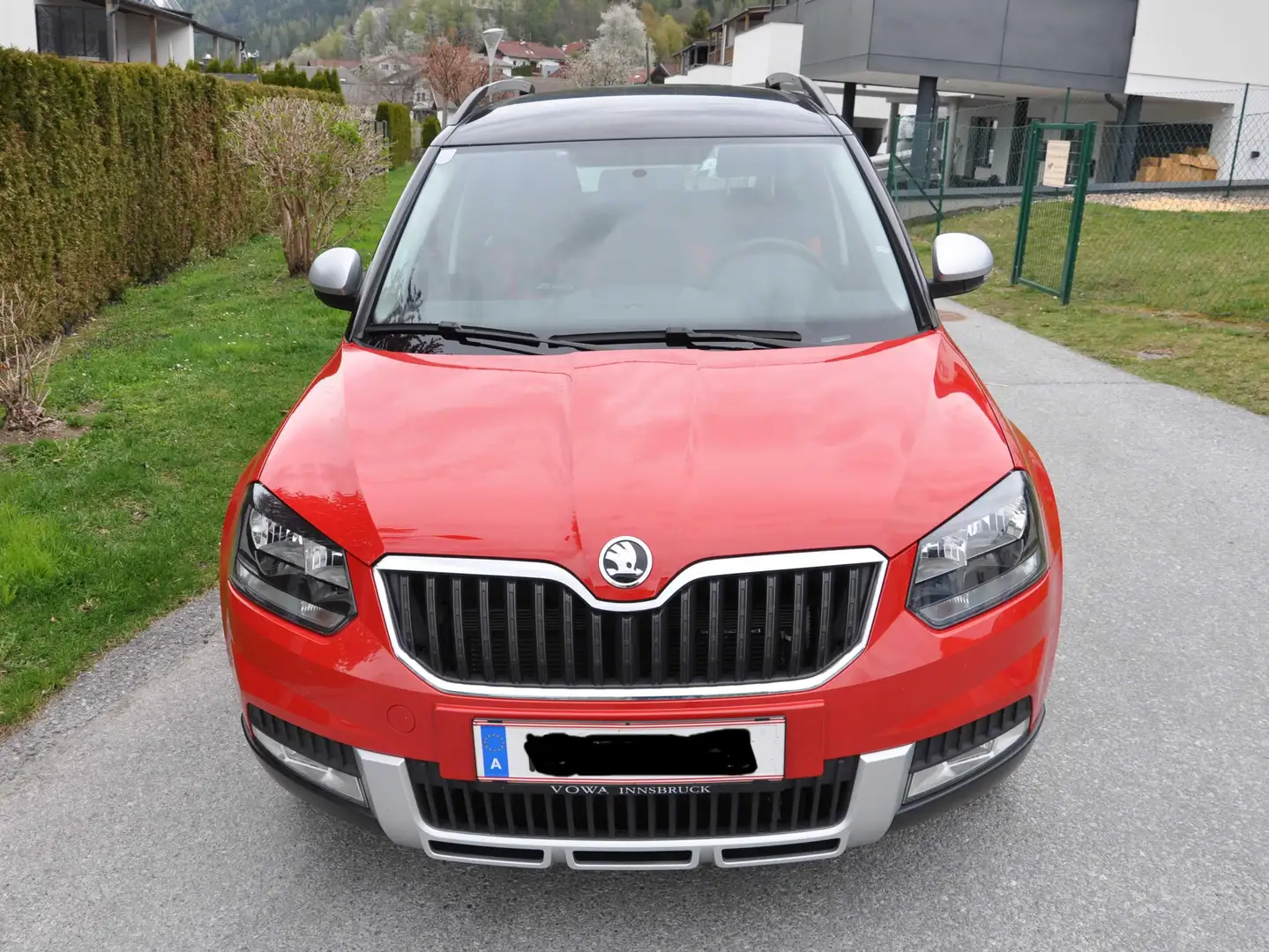 Skoda Yeti Yeti Outdoor 2,0 TDI SCR 4x4 Ambition Ambition Rot - 1
