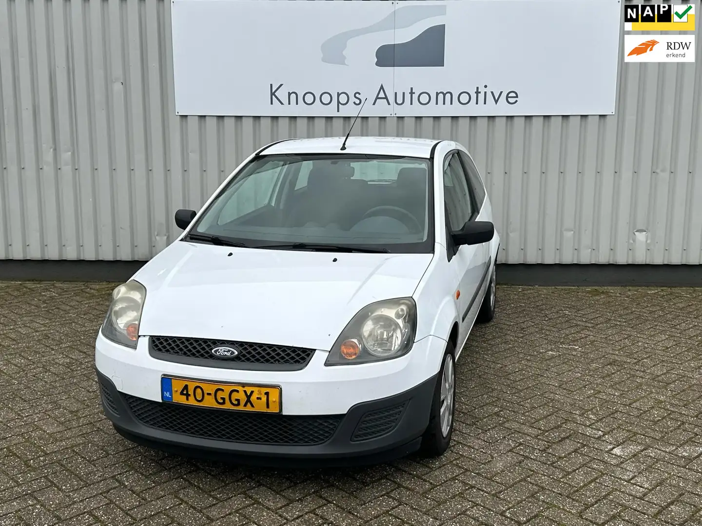 Ford Fiesta 1.3-8V Cool & Sound Airco, Apk 02-2025 Wit - 1